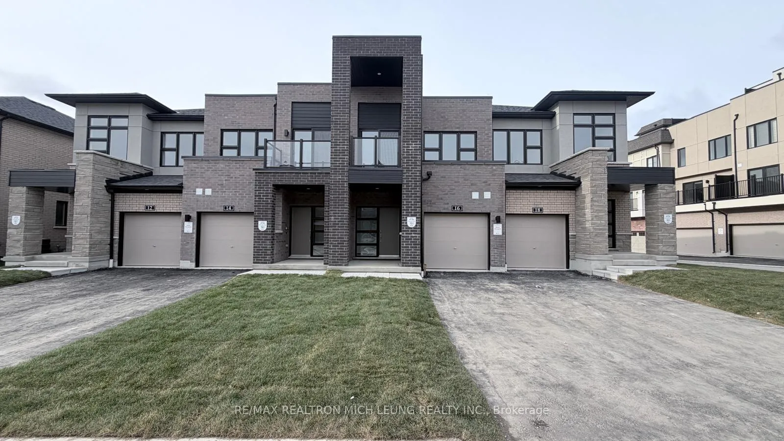 Photo 1 of 16 Harvey bunker Crescent, Markham, Angus Glen — HOMEH