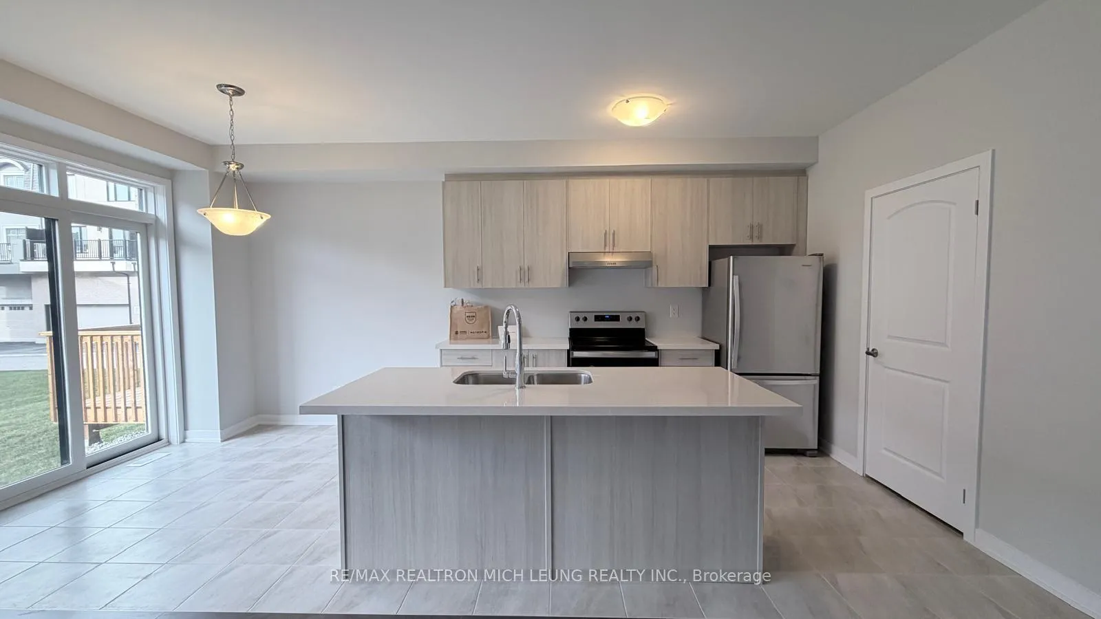 Photo 2 of 16 Harvey bunker Crescent, Markham, Angus Glen — HOMEH