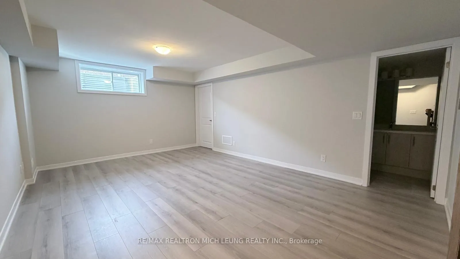 Photo 20 of 16 Harvey bunker Crescent, Markham, Angus Glen — HOMEH
