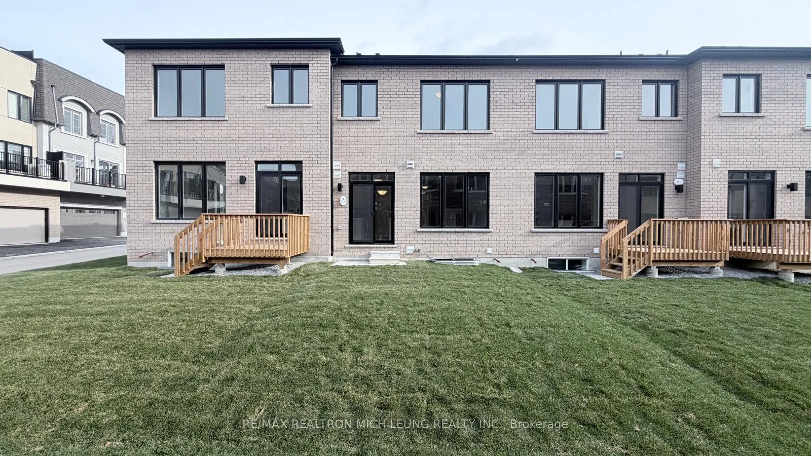Photo 24 of 16 Harvey bunker Crescent, Markham, Angus Glen — HOMEH