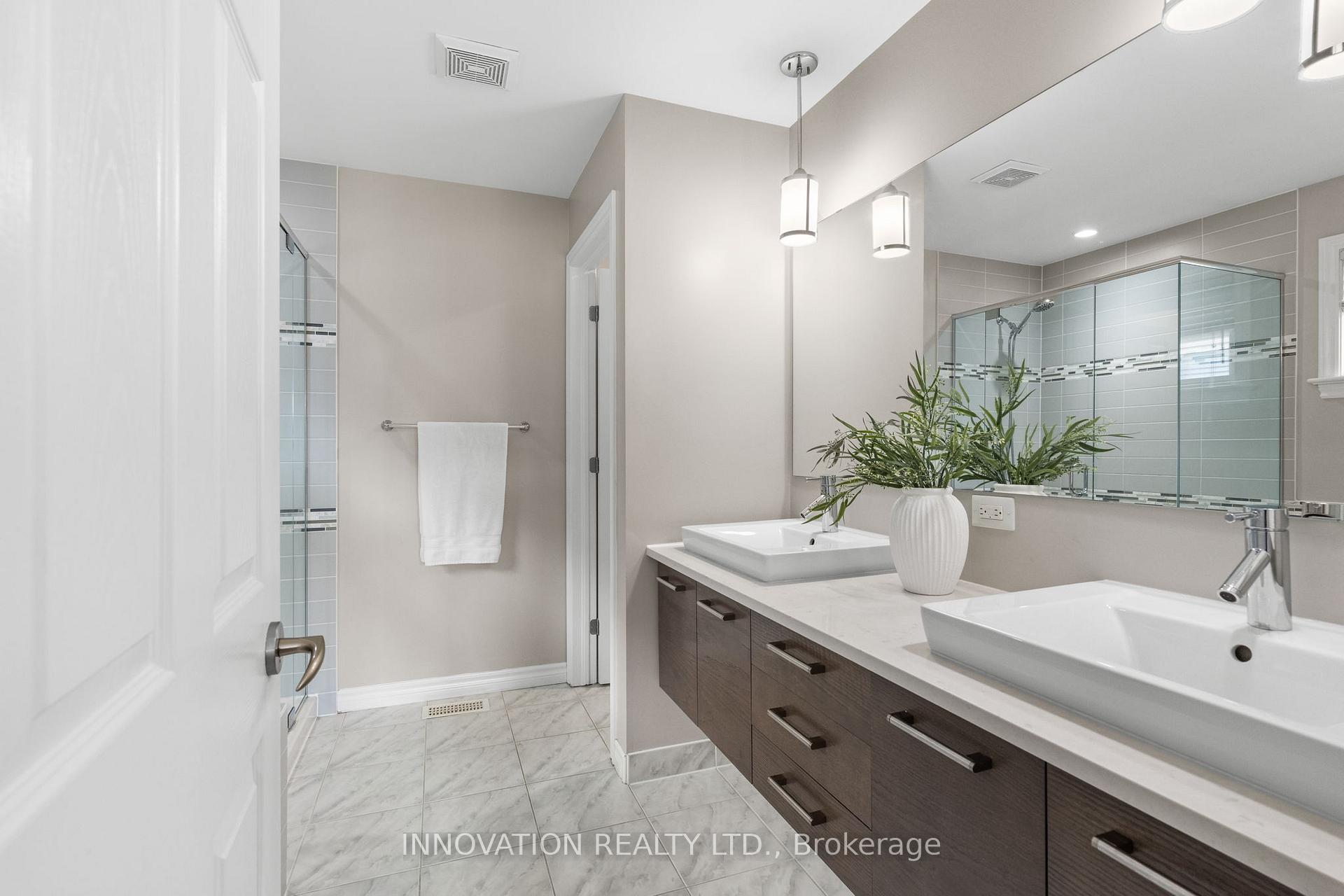 Photo 19 of 239 Balikun Heights, Ottawa, Kanata - Emerald Meadows/Trailwest — HOMEH