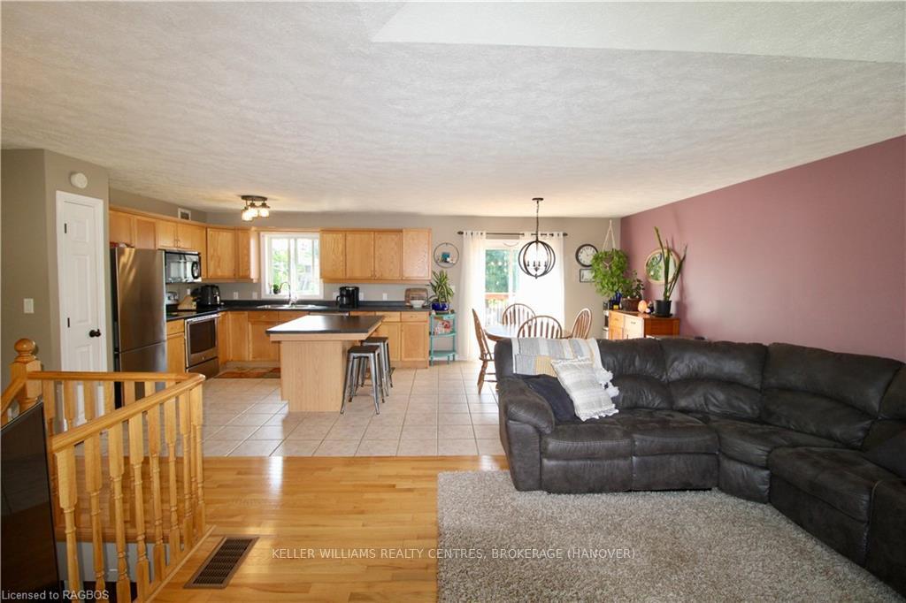 Photo 9 of 265 16TH, Hanover — HOMEH