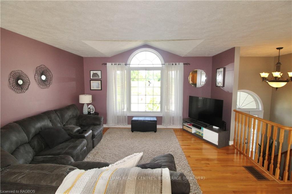 Photo 10 of 265 16TH, Hanover — HOMEH
