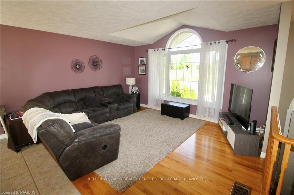Photo 11 of 265 16TH, Hanover — HOMEH