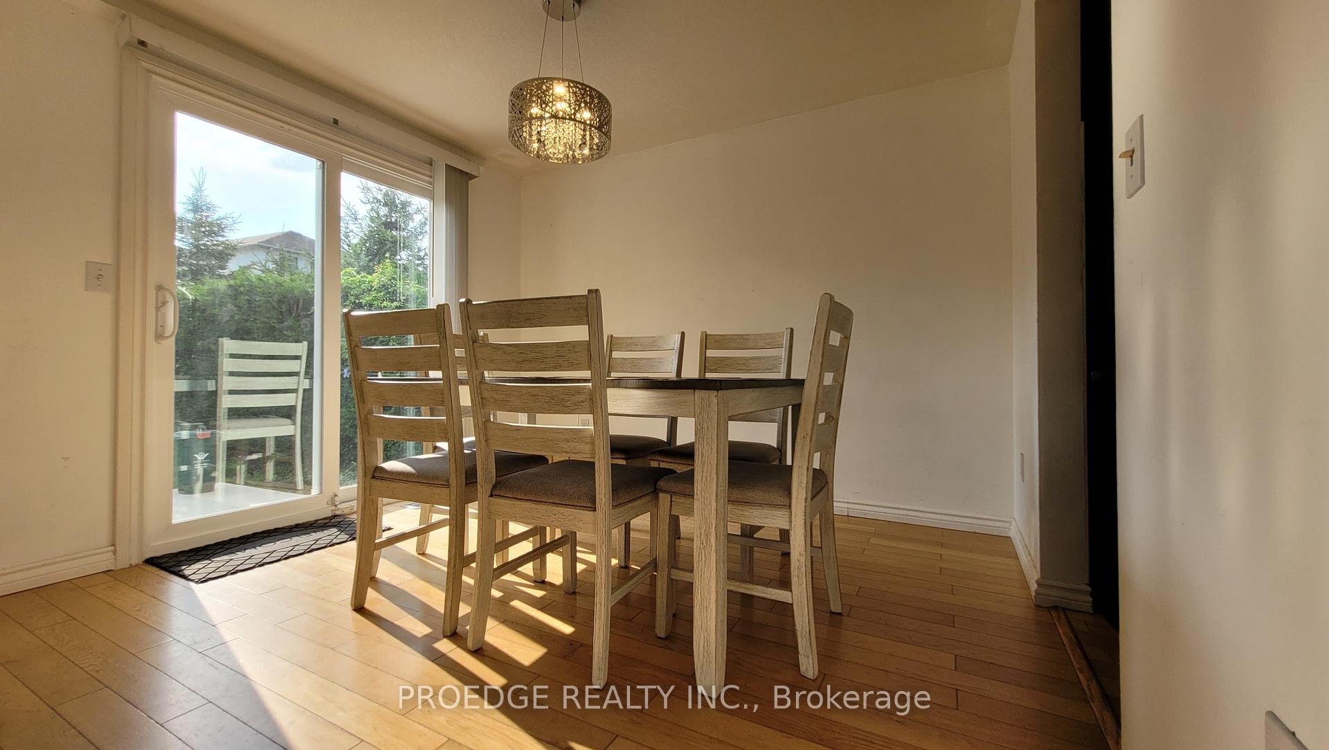 Photo 6 of Unit Upper level Unit, 512 Westforest Trail, Kitchener, Forest Heights — HOMEH