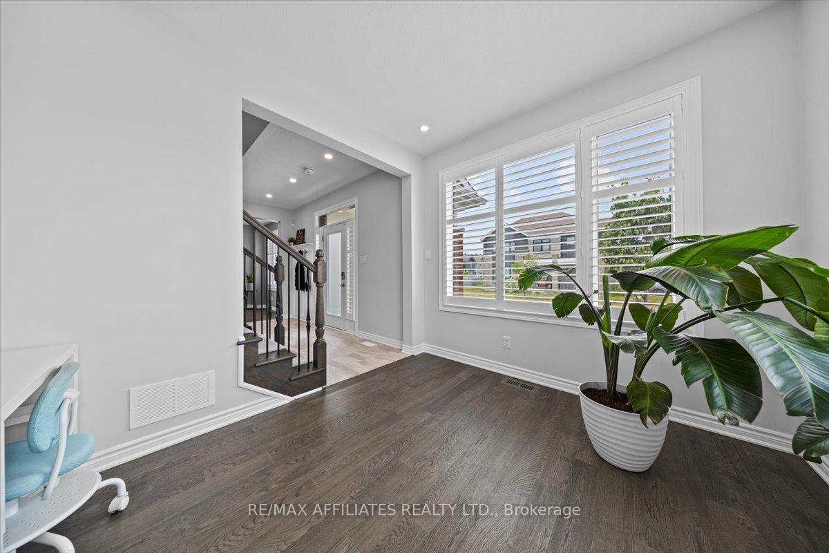 Photo 6 of 753 Brittanic Road, Ottawa, Kanata - Emerald Meadows/Trailwest — HOMEH