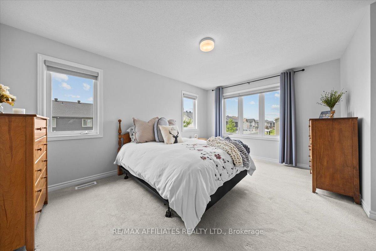 Photo 27 of 753 Brittanic Road, Ottawa, Kanata - Emerald Meadows/Trailwest — HOMEH