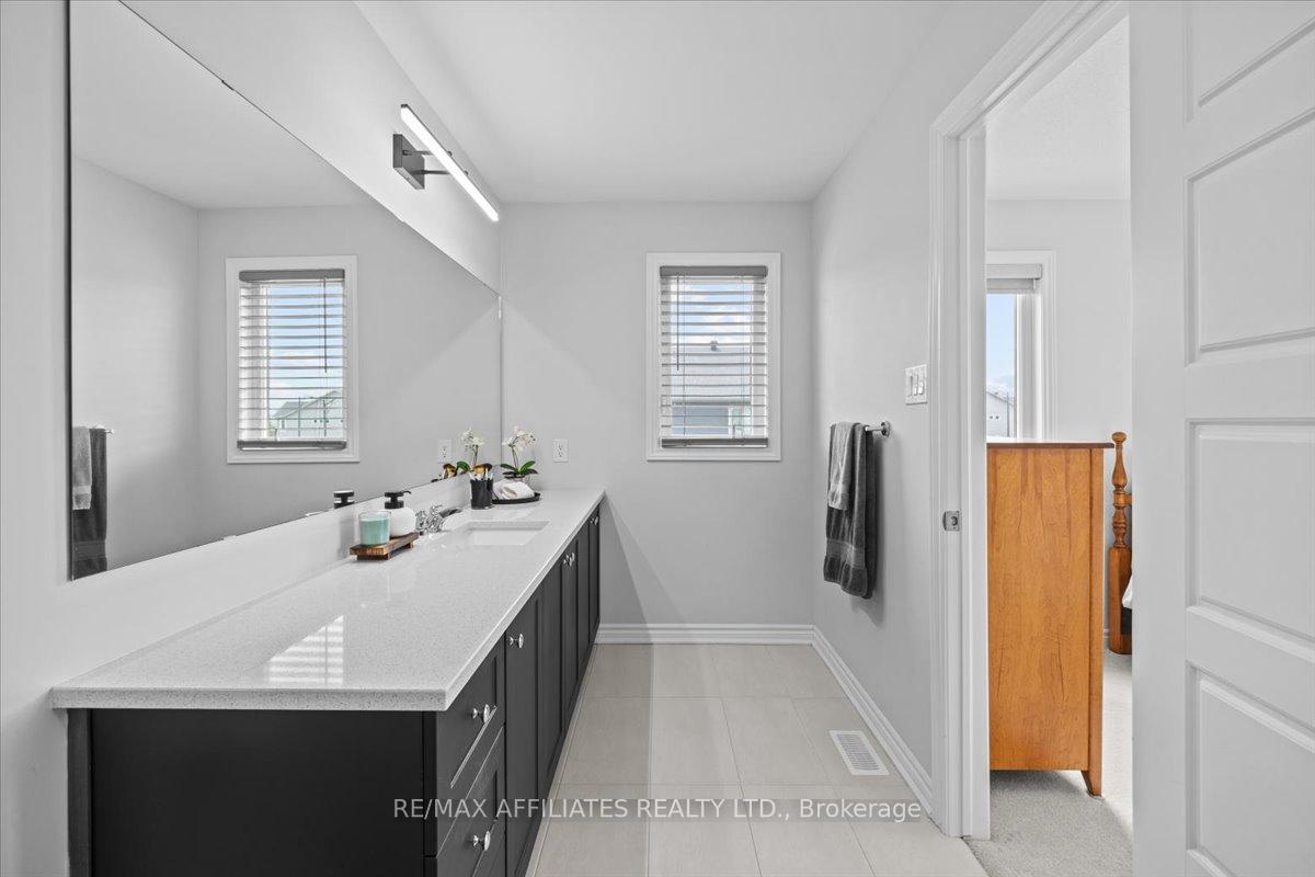 Photo 30 of 753 Brittanic Road, Ottawa, Kanata - Emerald Meadows/Trailwest — HOMEH