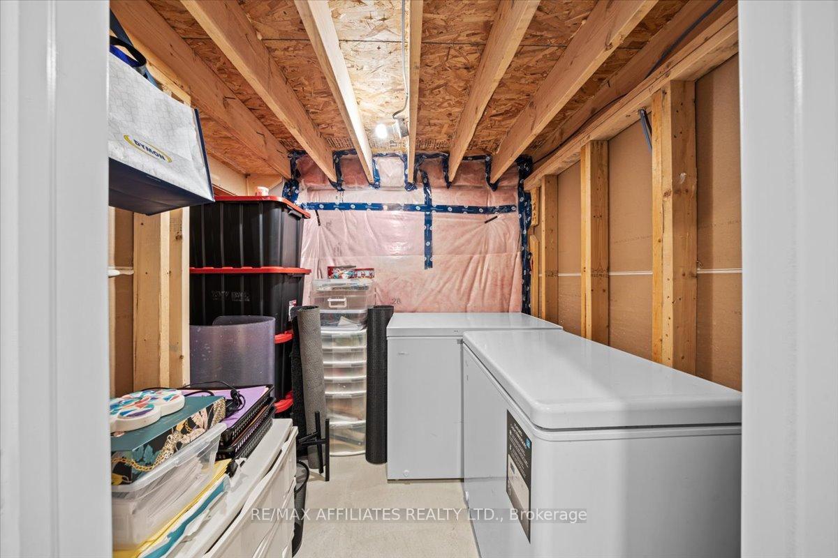 Photo 36 of 753 Brittanic Road, Ottawa, Kanata - Emerald Meadows/Trailwest — HOMEH
