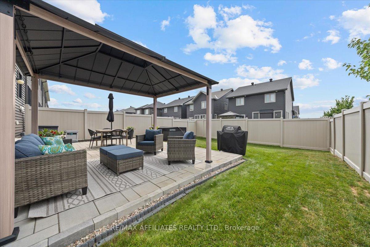 Photo 38 of 753 Brittanic Road, Ottawa, Kanata - Emerald Meadows/Trailwest — HOMEH