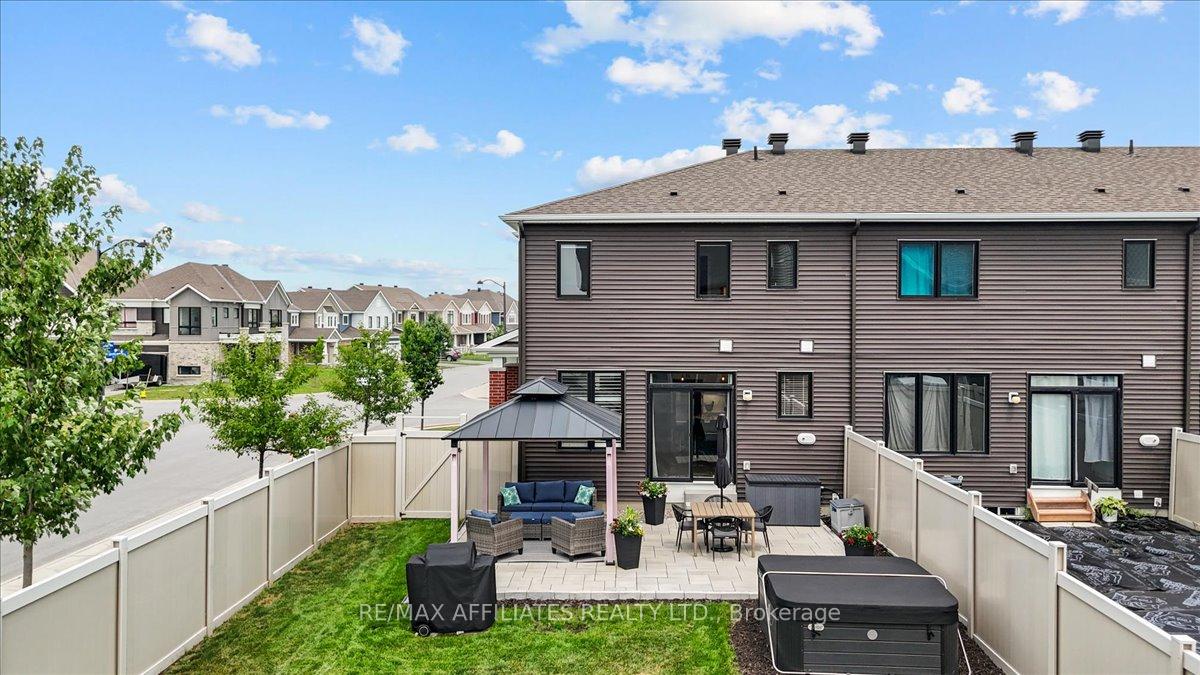 Photo 39 of 753 Brittanic Road, Ottawa, Kanata - Emerald Meadows/Trailwest — HOMEH