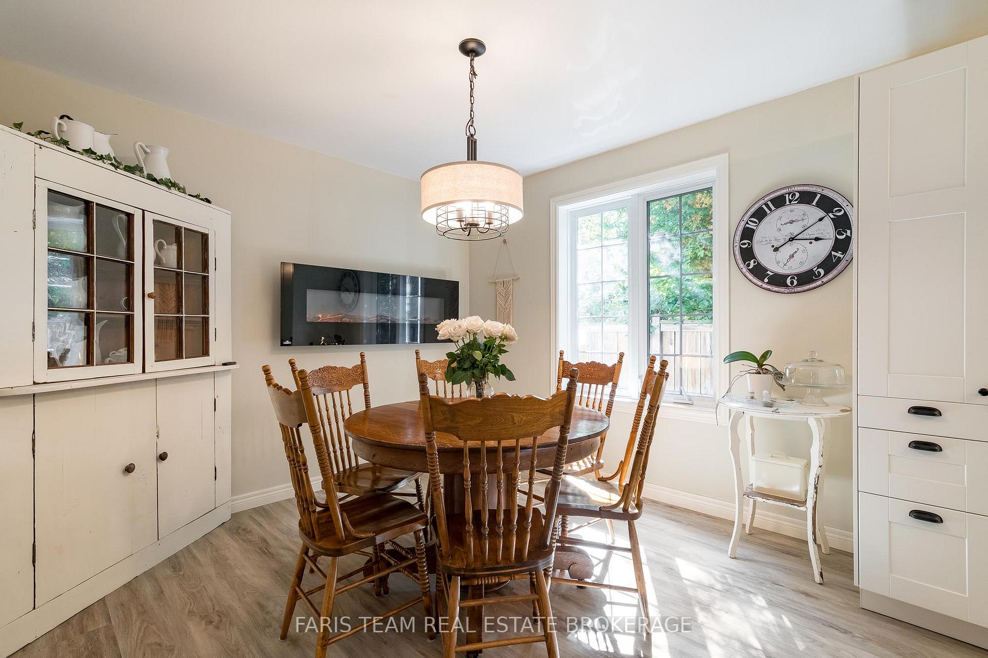 Photo 13 of 1089 Spruce Road, Innisfil, Rural Innisfil — HOMEH