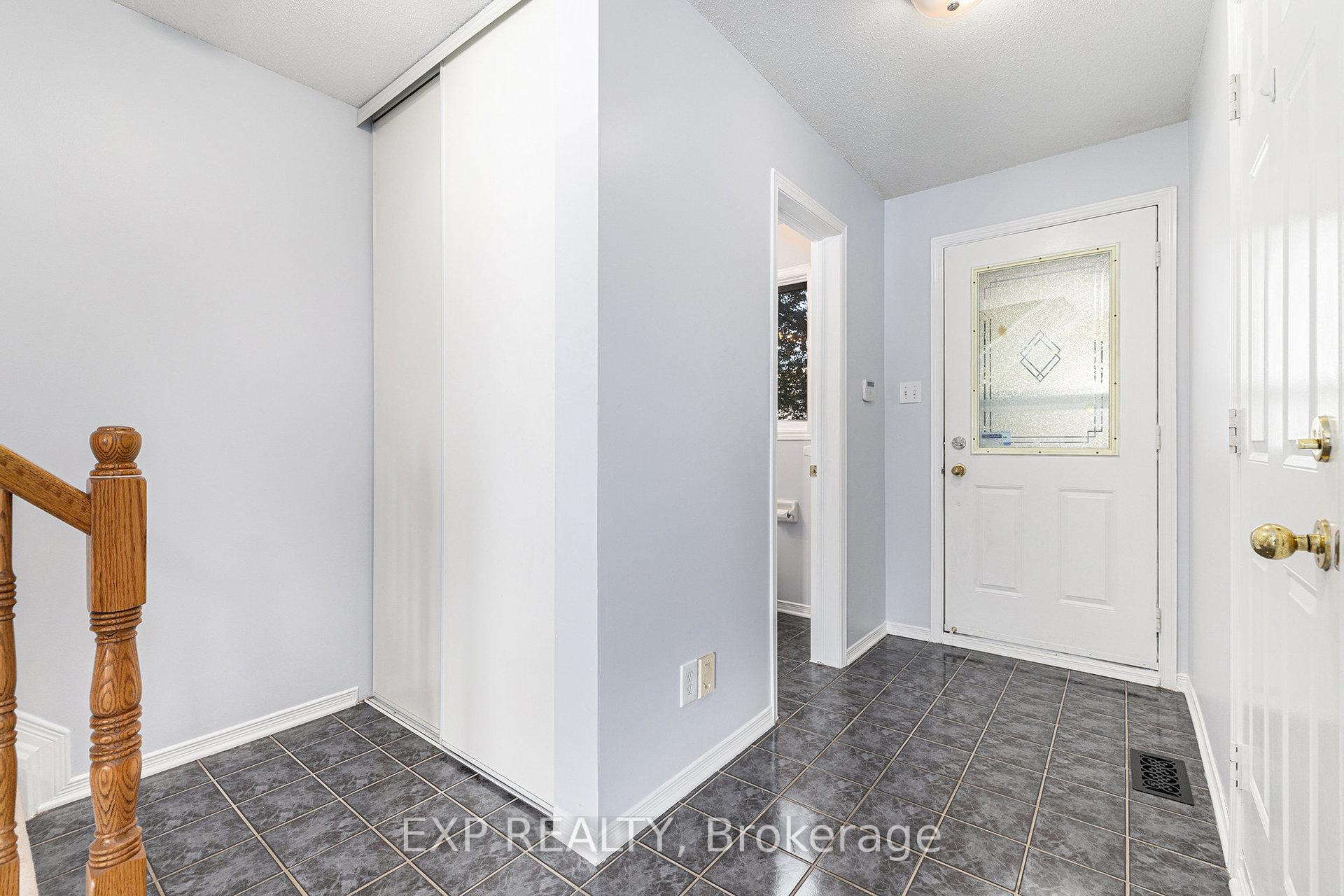 Photo 2 of 103 Banchory Crescent, Ottawa, Kanata - Morgan's Grant/South March — HOMEH