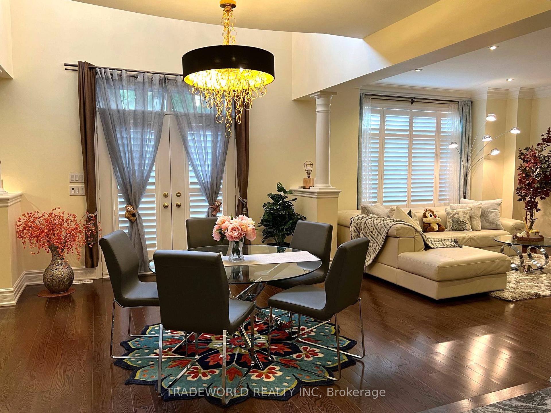 Photo 4 of 73 Glengordon Crescent, Markham, Devil's Elbow — HOMEH