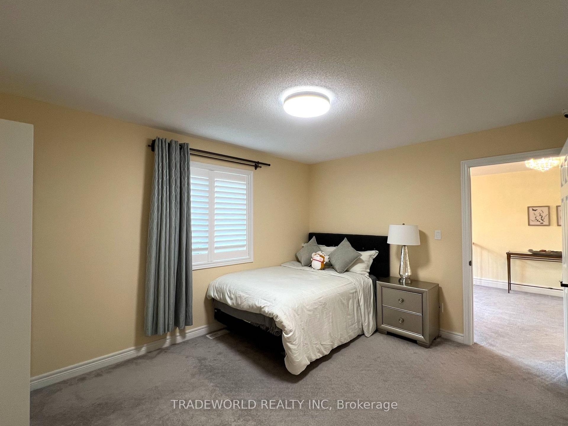 Photo 13 of 73 Glengordon Crescent, Markham, Devil's Elbow — HOMEH