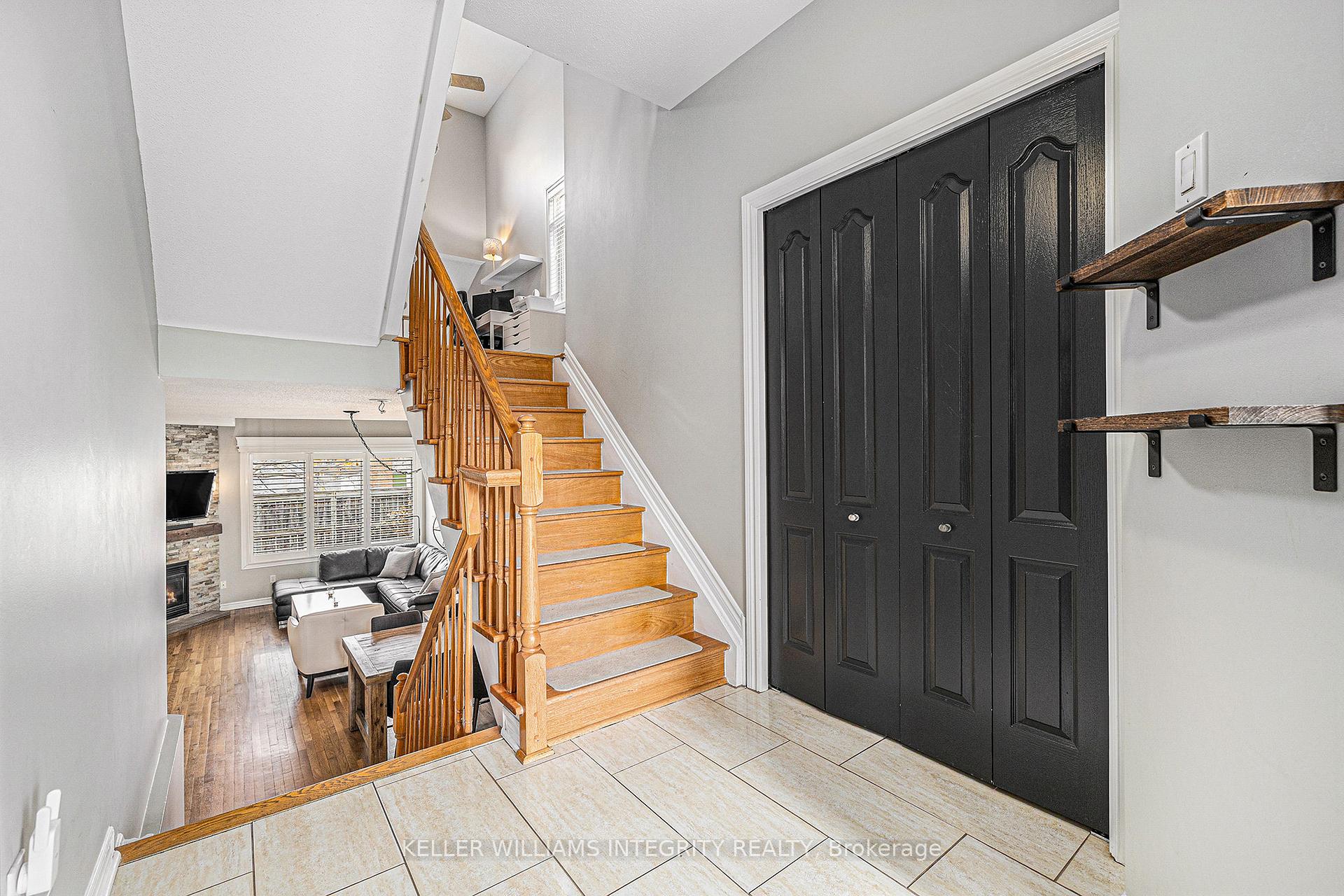Photo 4 of 57 Village Walk Private, Ottawa, Manotick Village & Manotick Estates — HOMEH