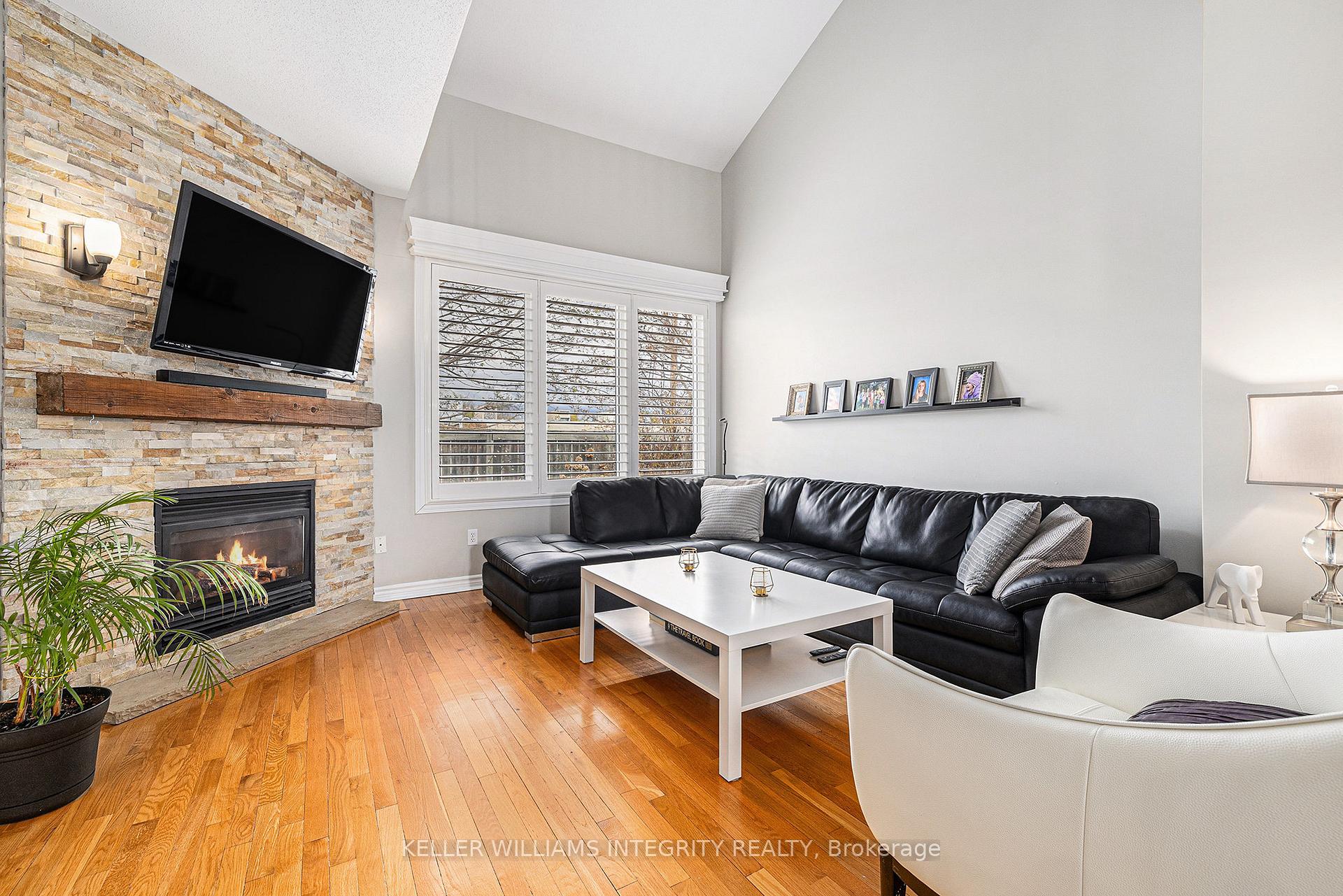Photo 12 of 57 Village Walk Private, Ottawa, Manotick Village & Manotick Estates — HOMEH
