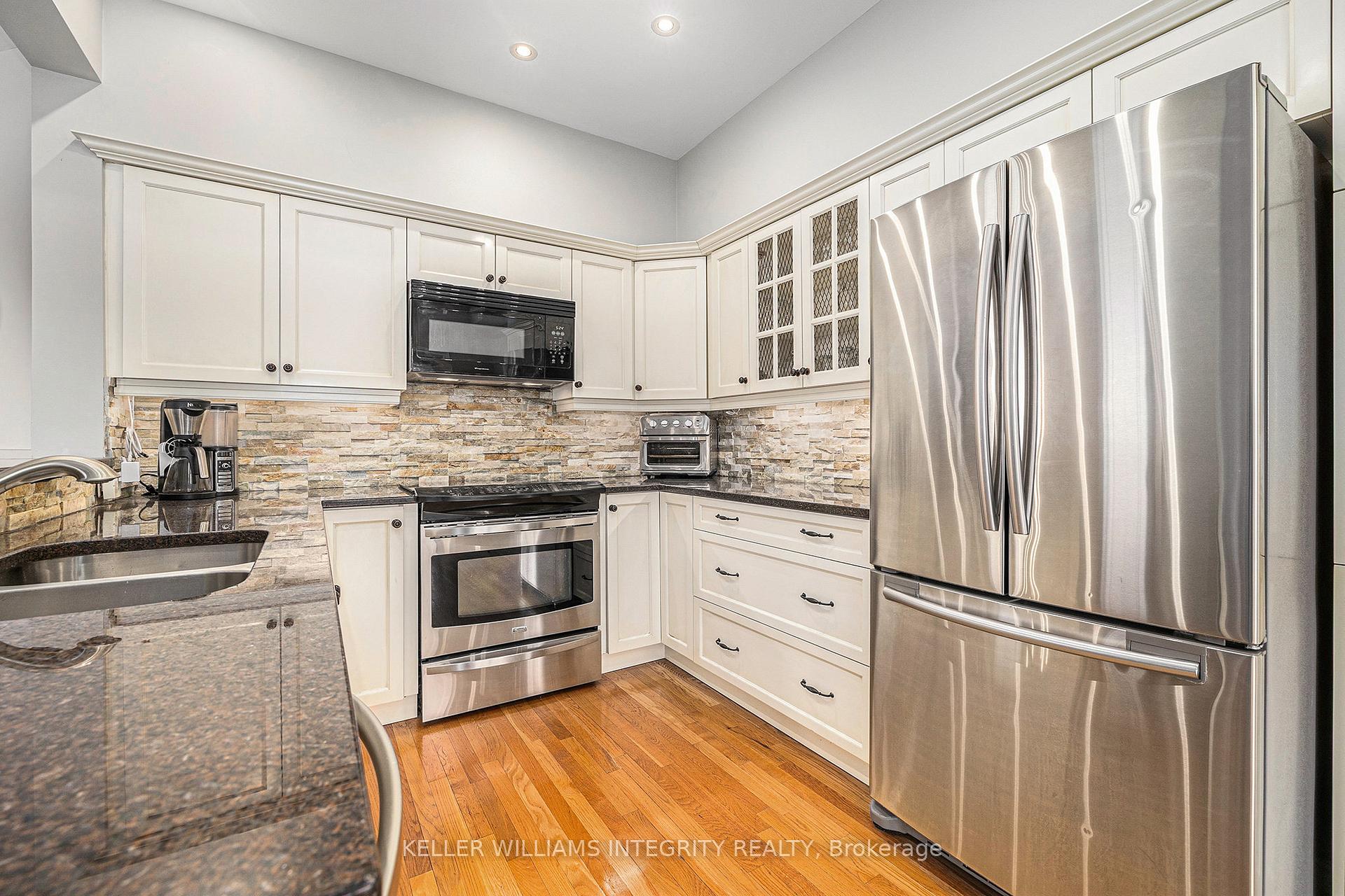 Photo 14 of 57 Village Walk Private, Ottawa, Manotick Village & Manotick Estates — HOMEH