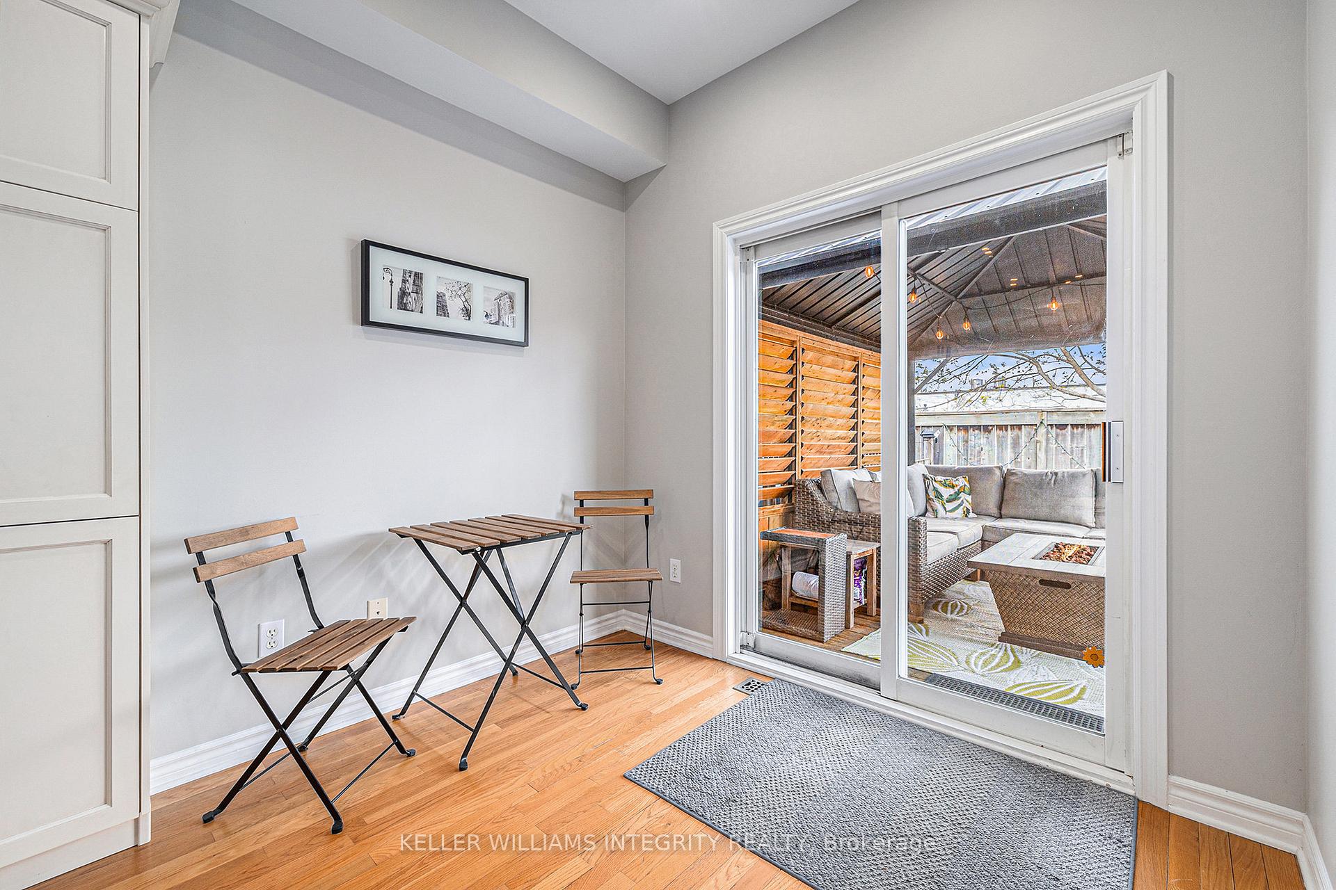 Photo 18 of 57 Village Walk Private, Ottawa, Manotick Village & Manotick Estates — HOMEH