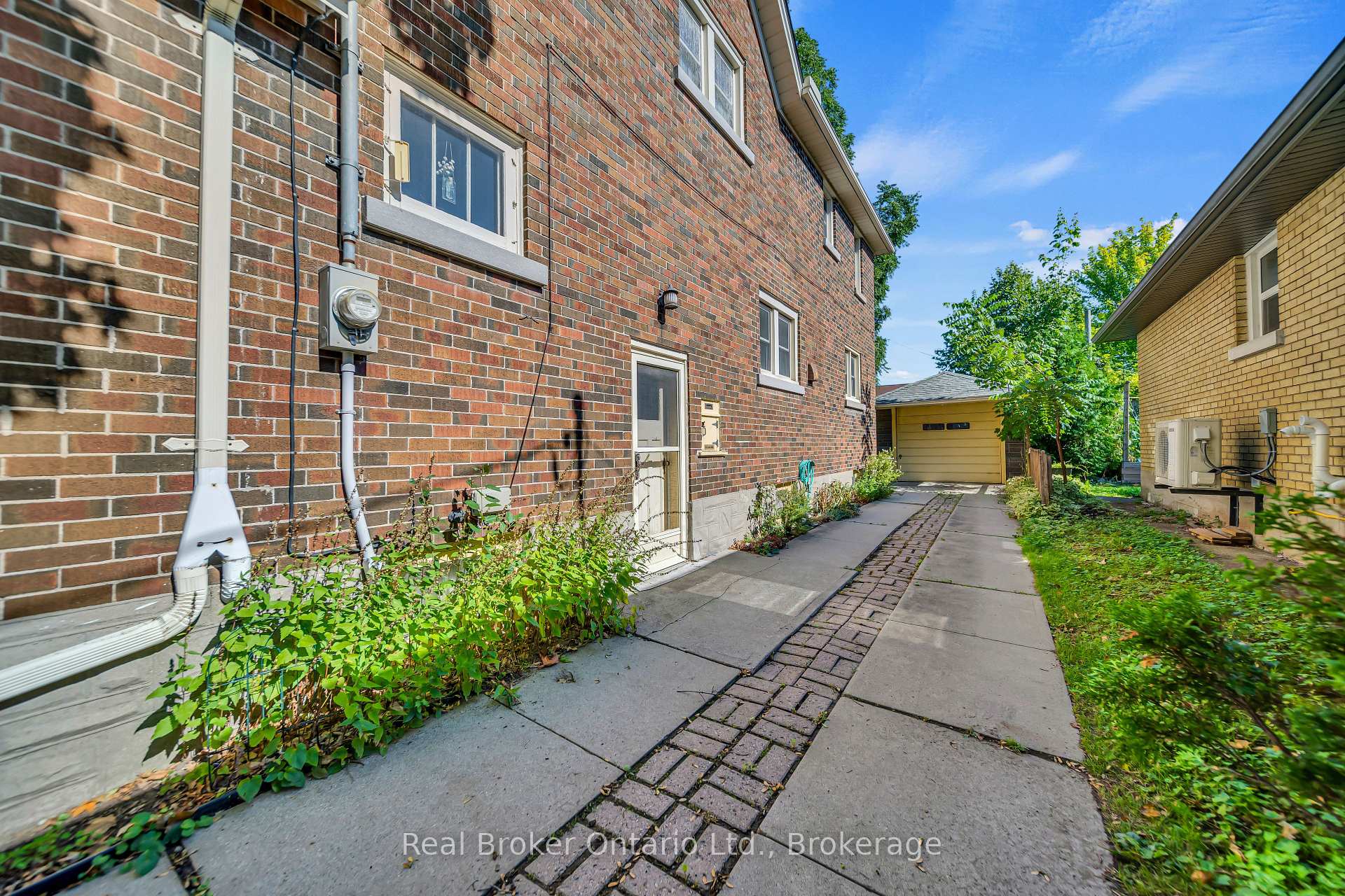 Photo 34 of 8 Mary Street, Kitchener — HOMEH