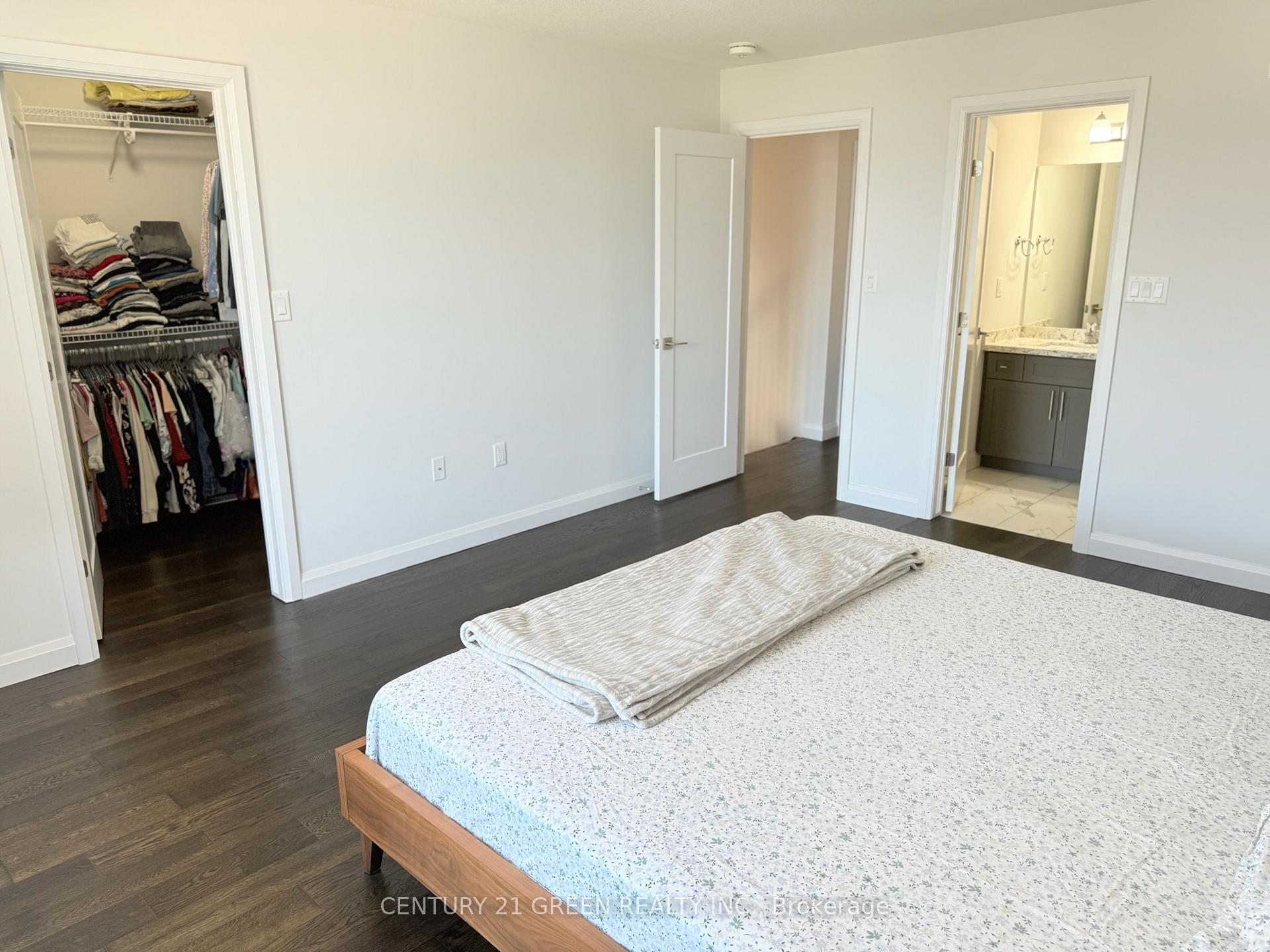 Photo 12 of 10 Rouley Lane, Hamilton, Meadowlands — HOMEH