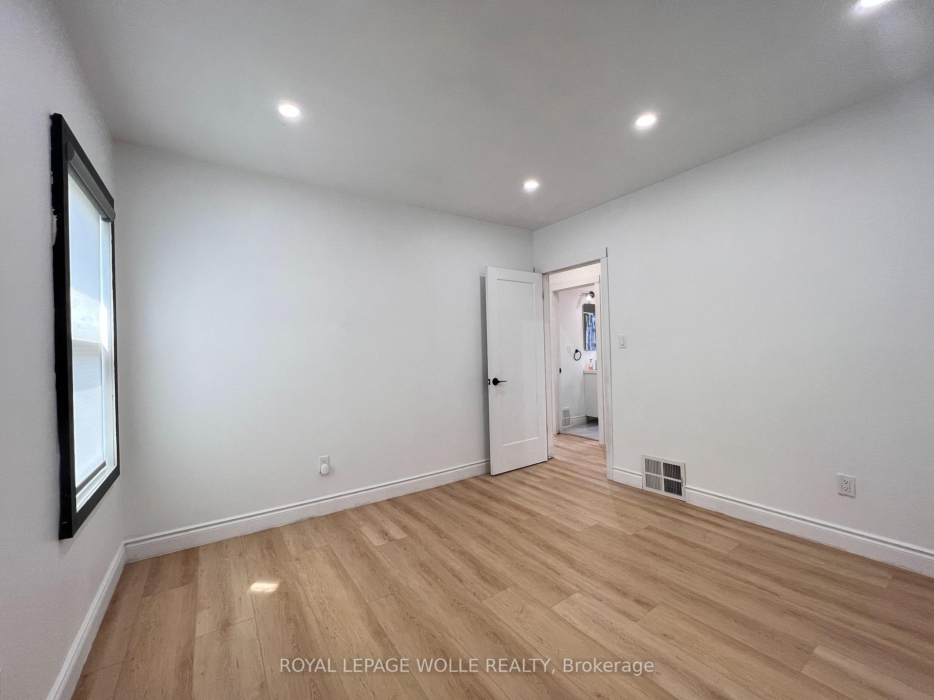 Photo 12 of 111 Stirling Avenue S, Kitchener — HOMEH