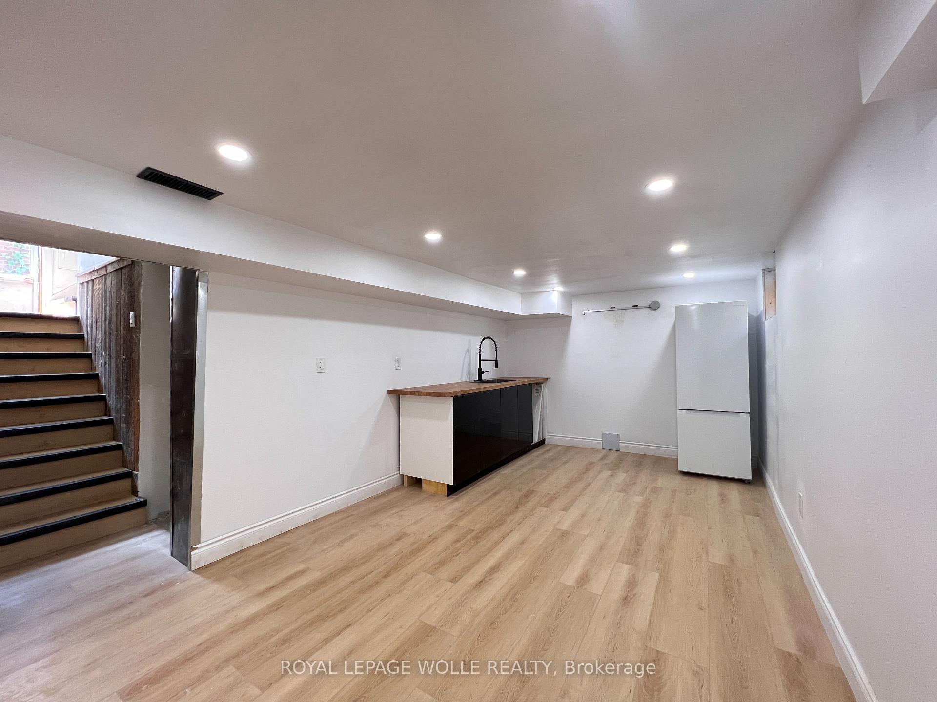 Photo 15 of 111 Stirling Avenue S, Kitchener — HOMEH