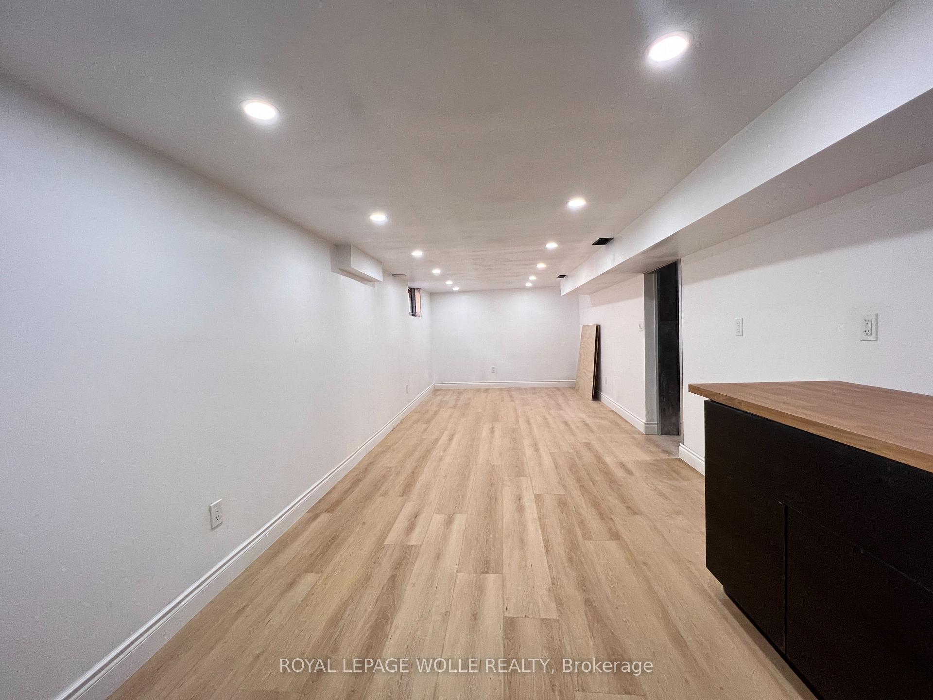Photo 16 of 111 Stirling Avenue S, Kitchener — HOMEH