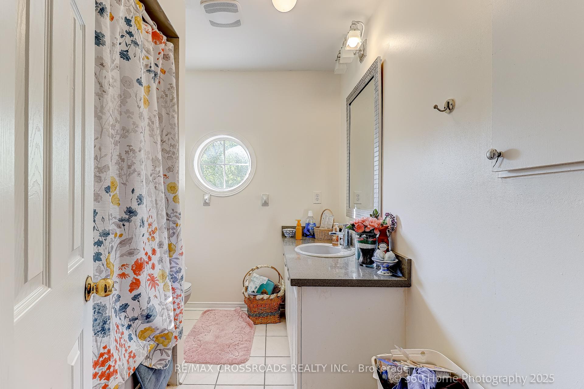 Photo 12 of 29 Billingsley Crescent, Markham, Cedarwood — HOMEH