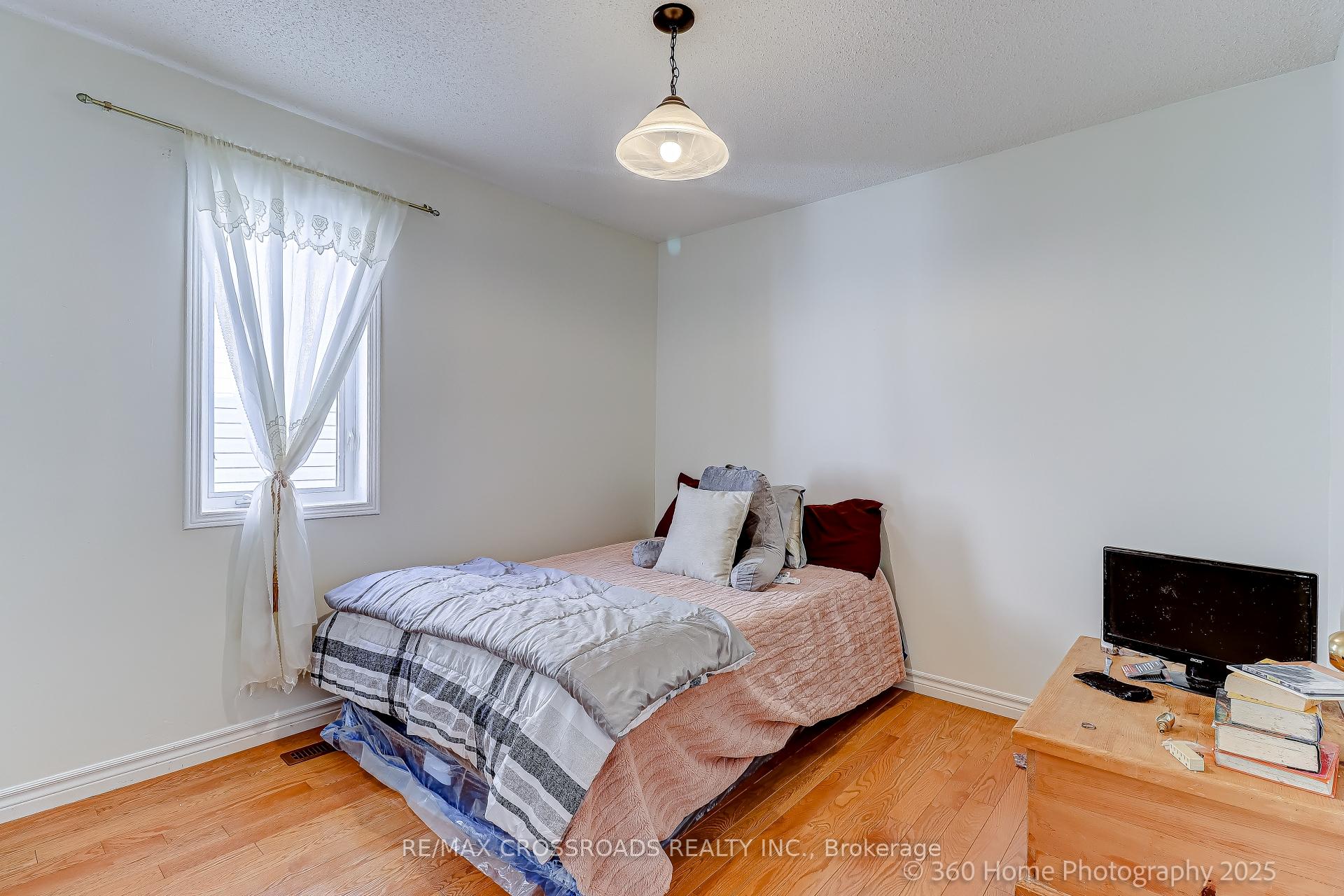 Photo 14 of 29 Billingsley Crescent, Markham, Cedarwood — HOMEH