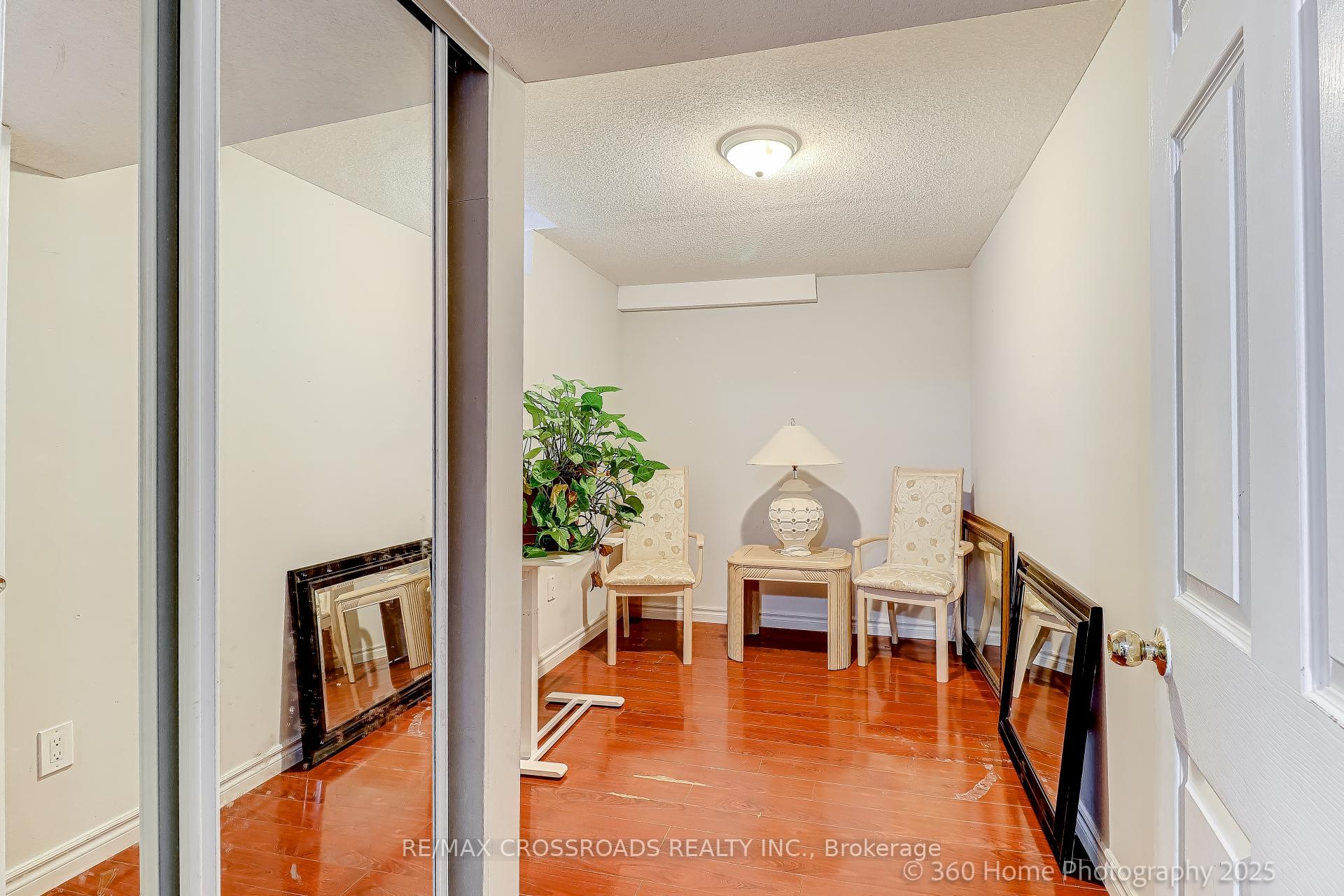 Photo 21 of 29 Billingsley Crescent, Markham, Cedarwood — HOMEH