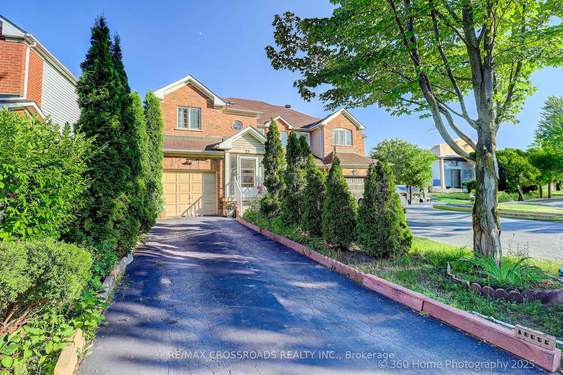 Photo 25 of 29 Billingsley Crescent, Markham, Cedarwood — HOMEH