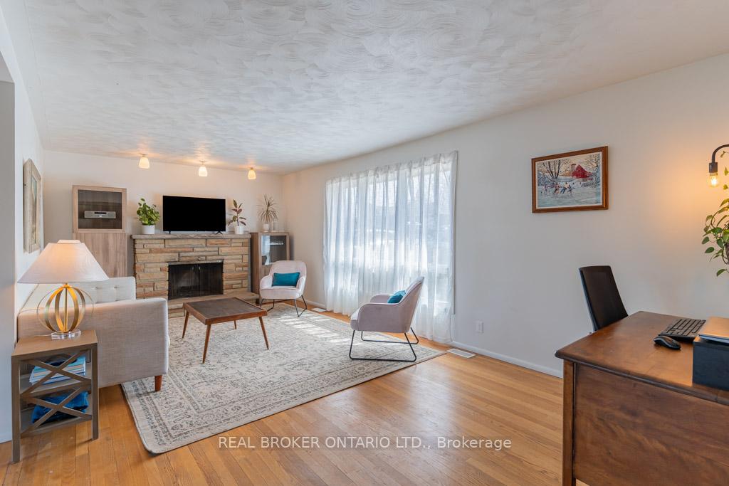 Photo 4 of 5265 Long Island Road, Ottawa, Manotick Long Island & Nicholls Island — HOMEH
