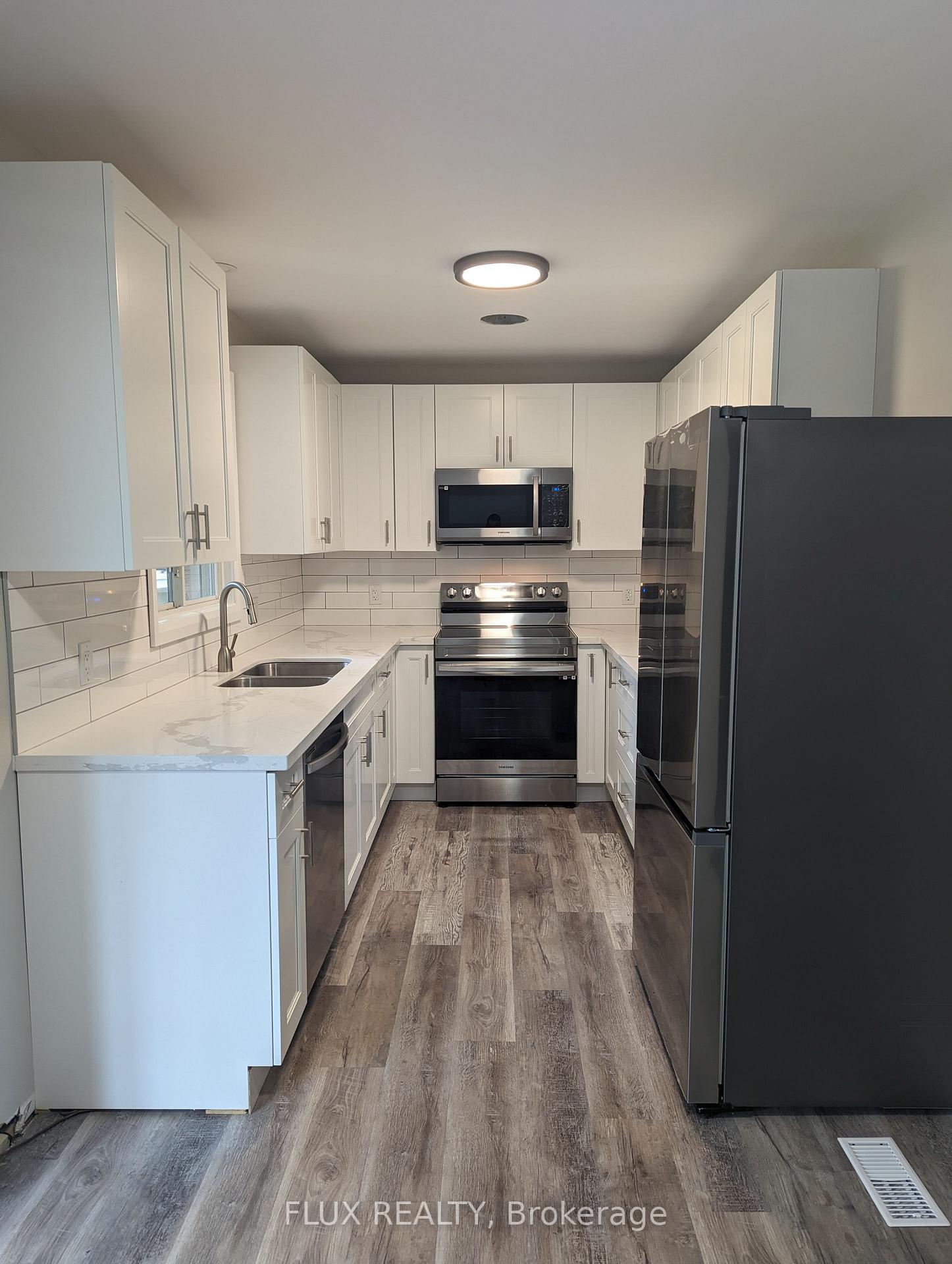 Photo 3 of 90 Clive Road, Kitchener — HOMEH