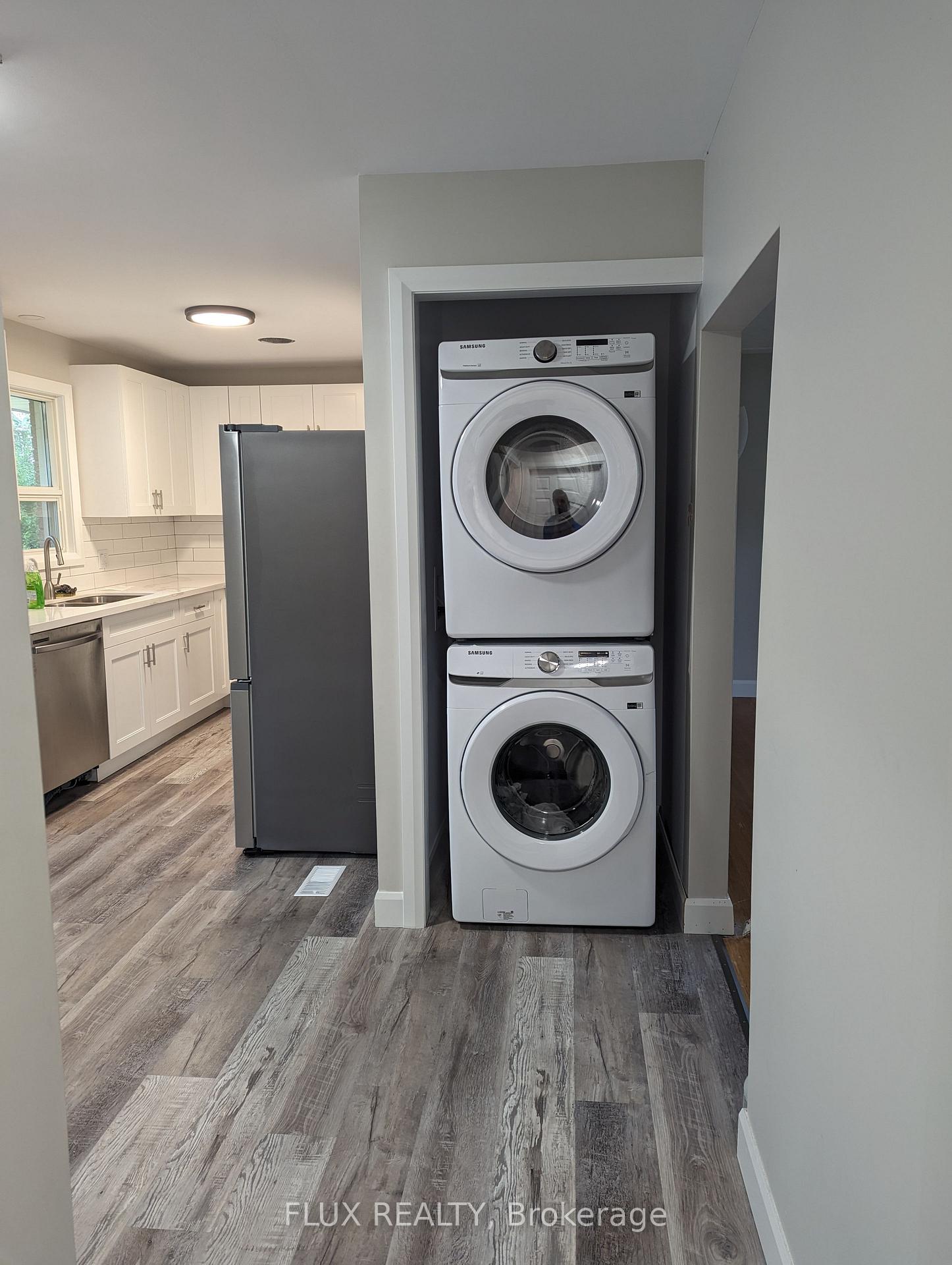Photo 4 of 90 Clive Road, Kitchener — HOMEH