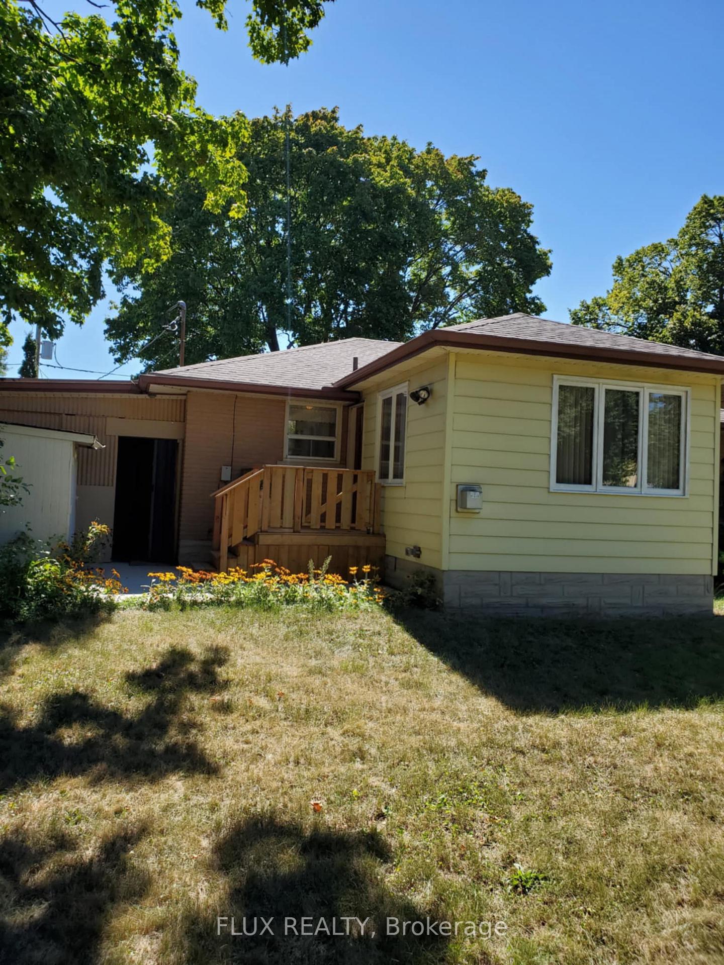 Photo 12 of 90 Clive Road, Kitchener — HOMEH