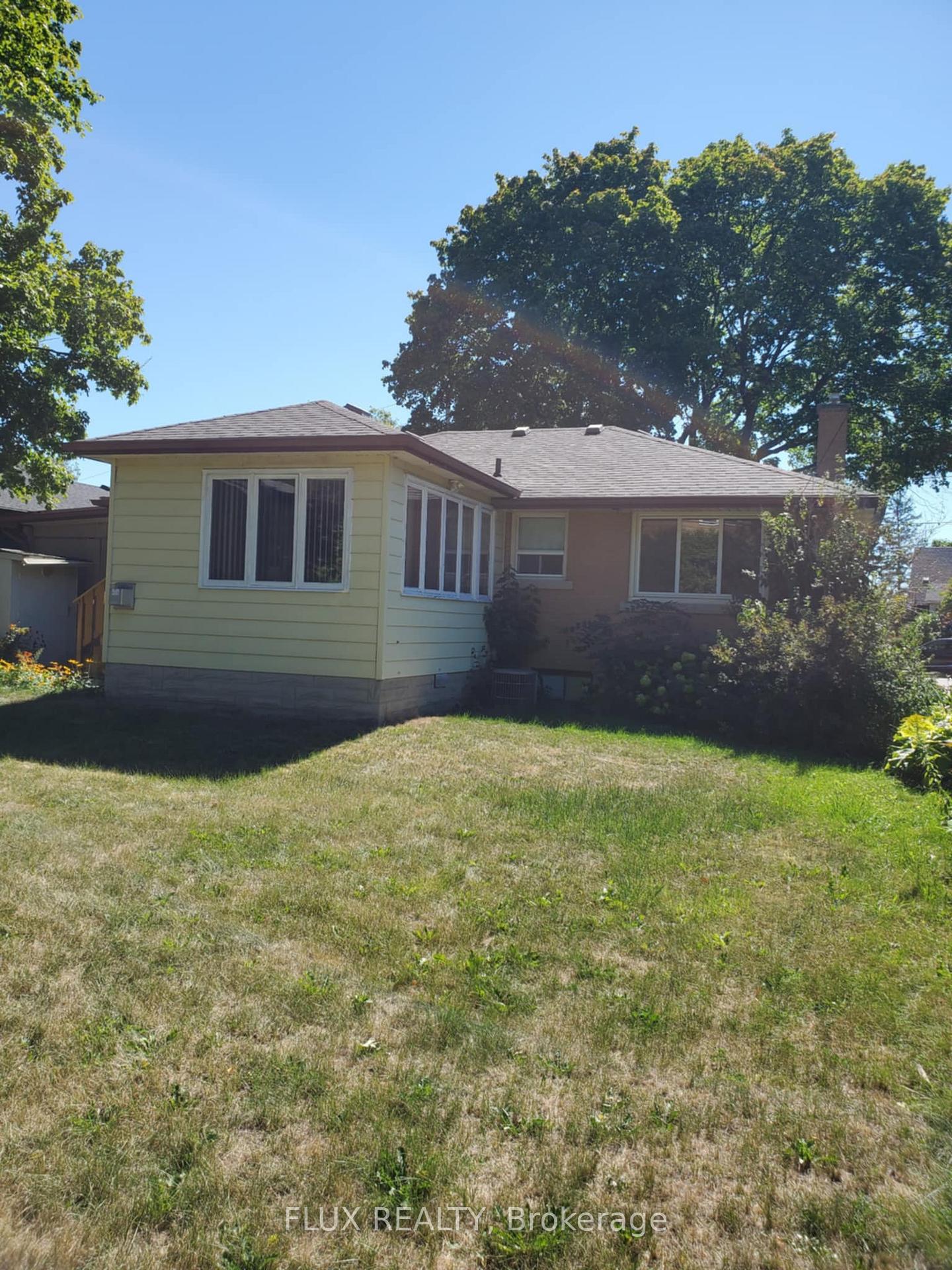 Photo 13 of 90 Clive Road, Kitchener — HOMEH