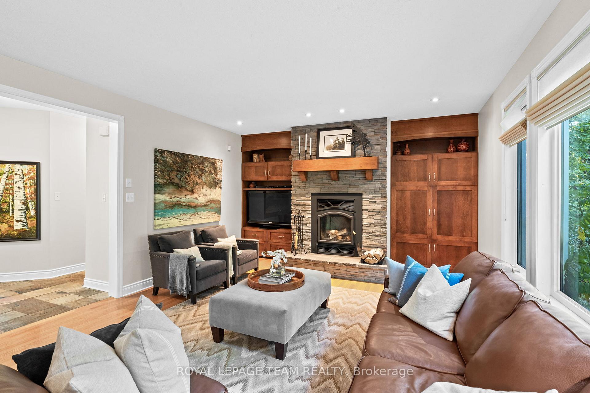 Photo 10 of 387 Ridgeside Farm Drive, Ottawa, Kanata - Kanata (North West) — HOMEH