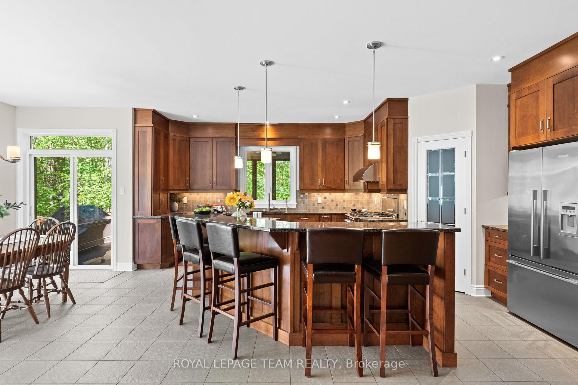 Photo 13 of 387 Ridgeside Farm Drive, Ottawa, Kanata - Kanata (North West) — HOMEH