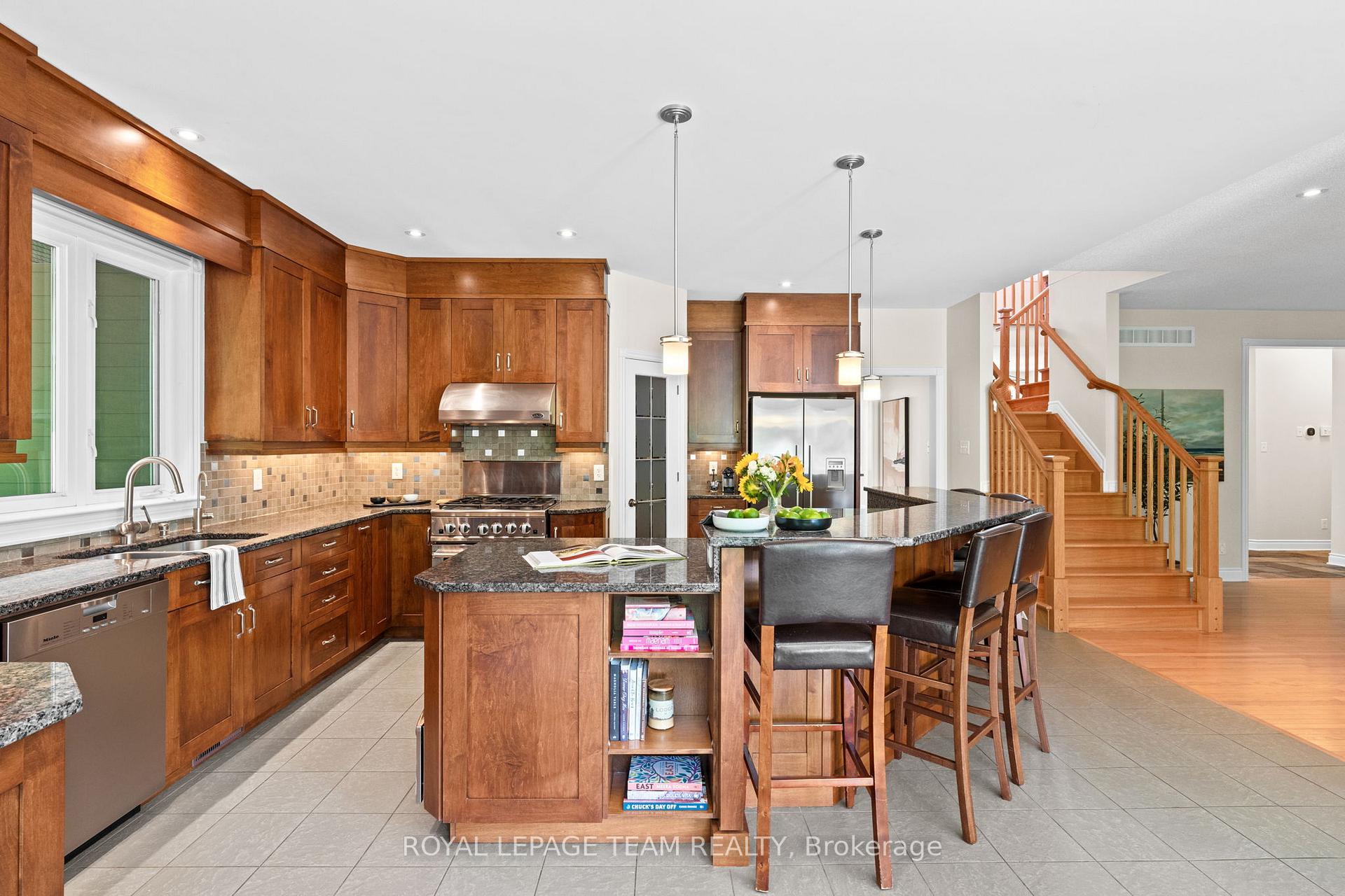 Photo 15 of 387 Ridgeside Farm Drive, Ottawa, Kanata - Kanata (North West) — HOMEH