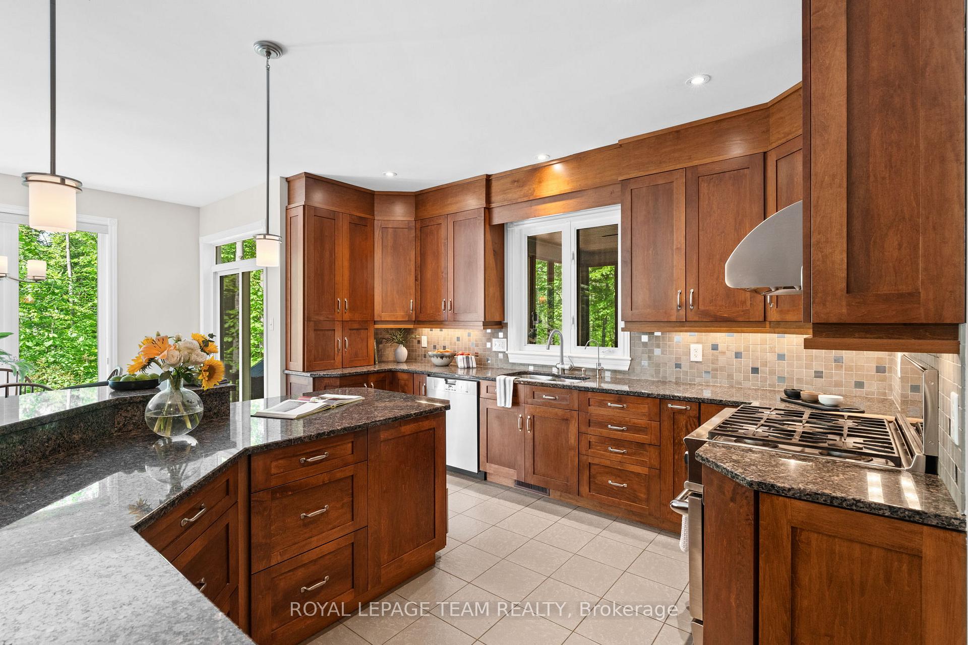 Photo 17 of 387 Ridgeside Farm Drive, Ottawa, Kanata - Kanata (North West) — HOMEH