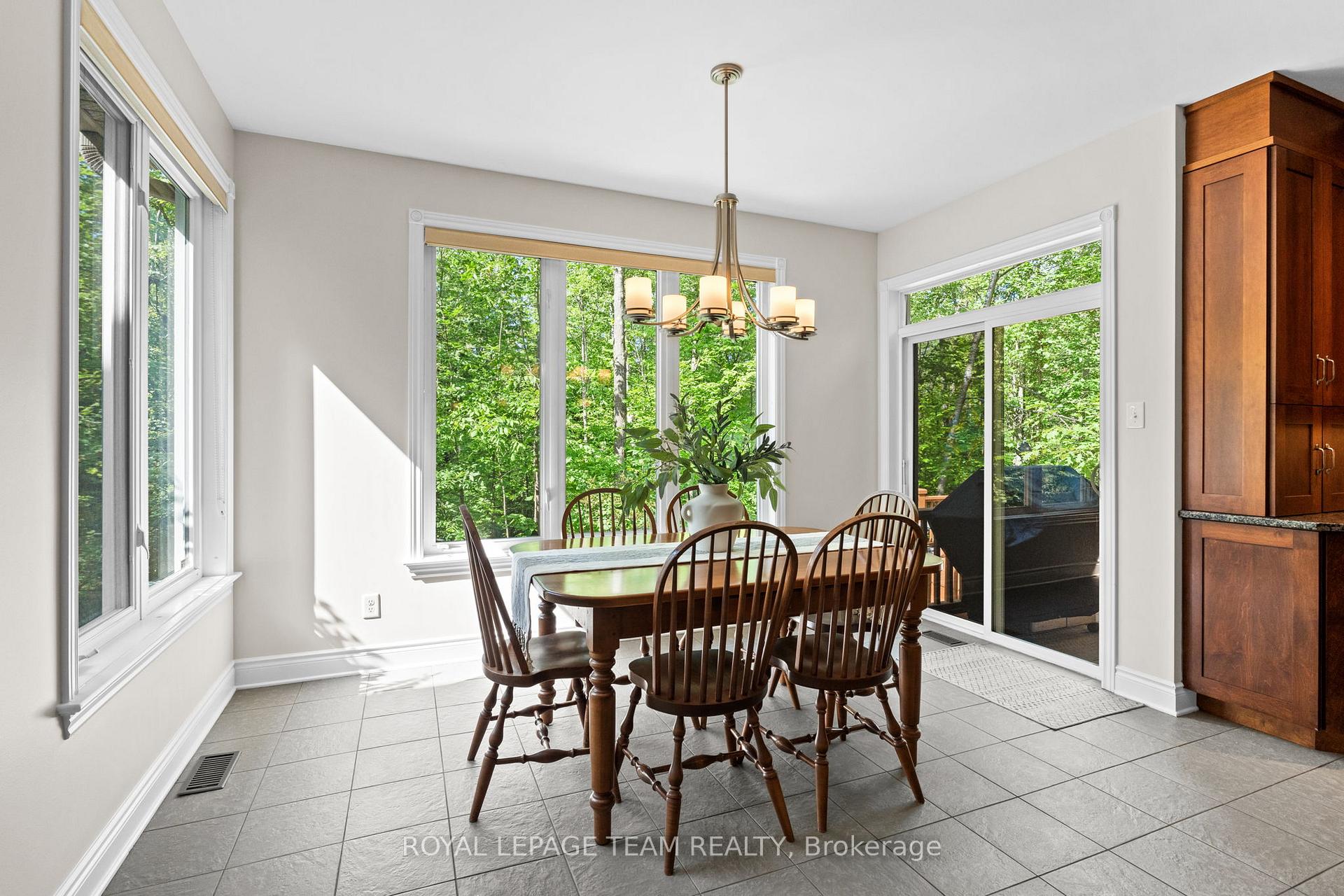 Photo 18 of 387 Ridgeside Farm Drive, Ottawa, Kanata - Kanata (North West) — HOMEH