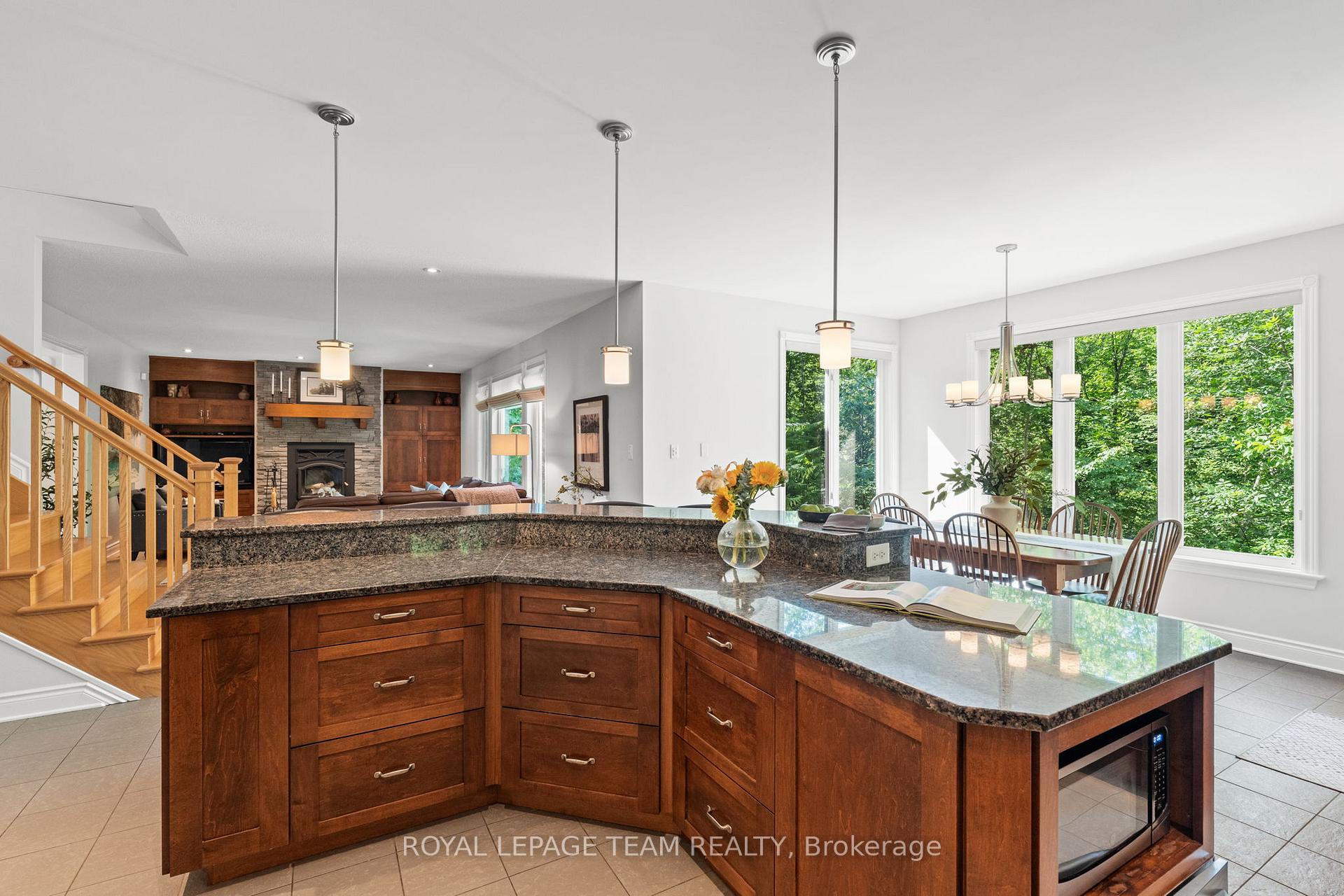Photo 19 of 387 Ridgeside Farm Drive, Ottawa, Kanata - Kanata (North West) — HOMEH