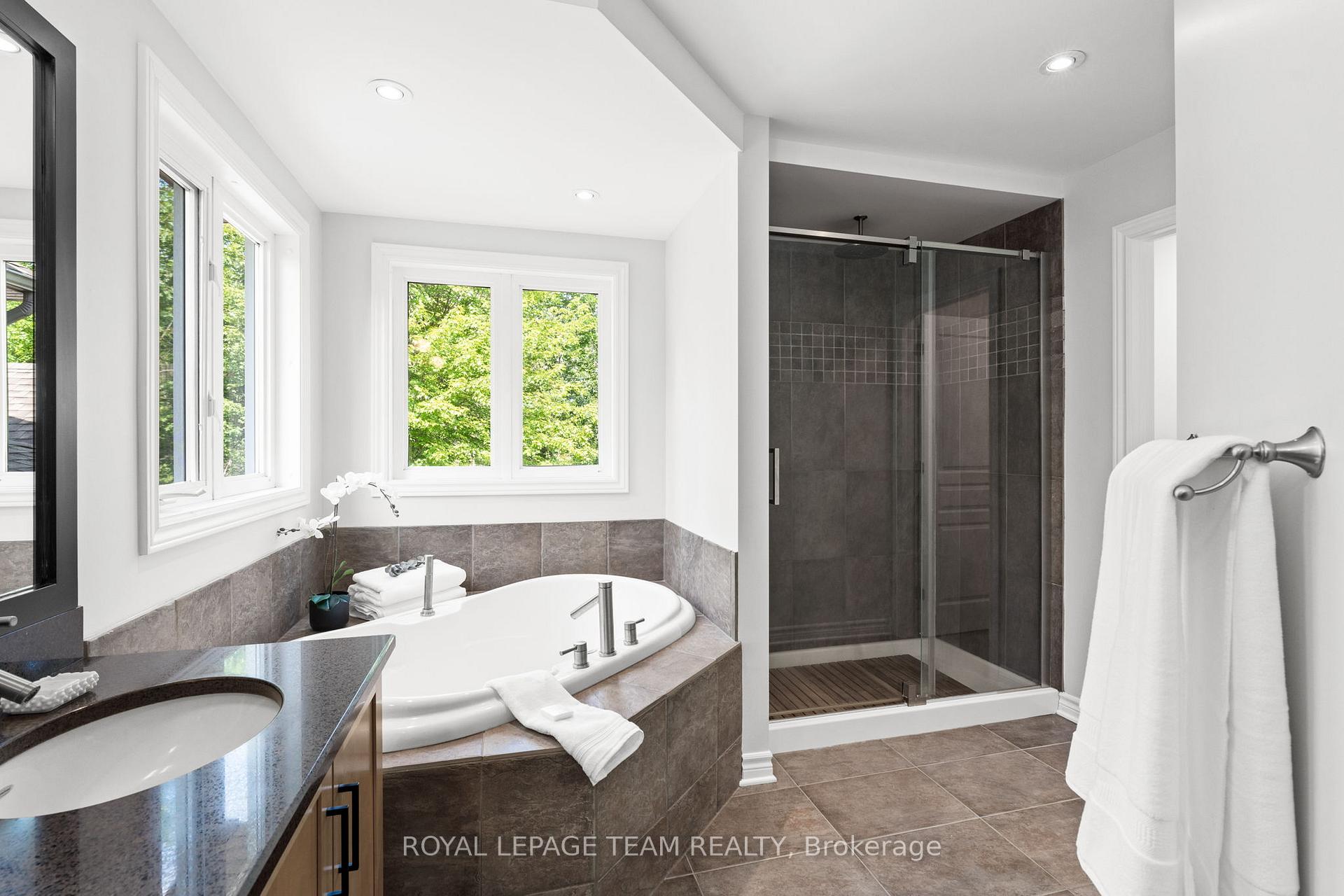 Photo 35 of 387 Ridgeside Farm Drive, Ottawa, Kanata - Kanata (North West) — HOMEH