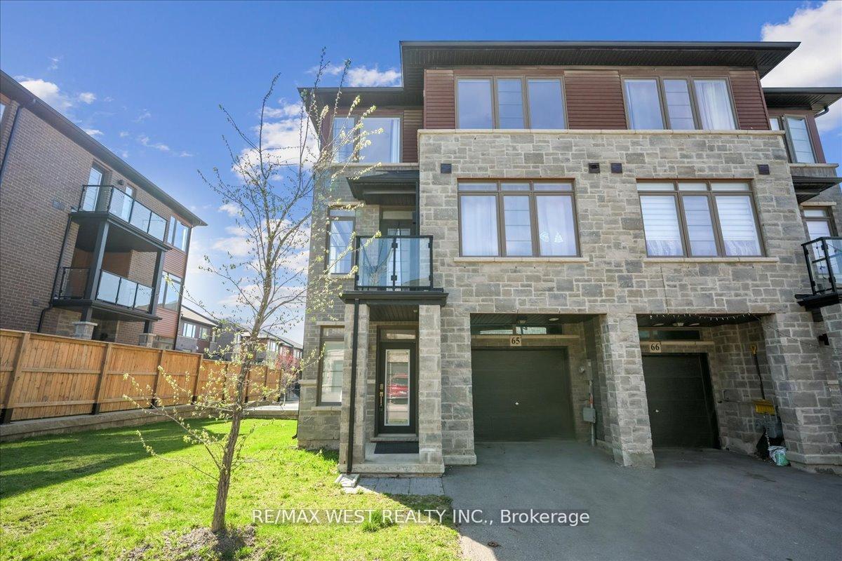 Photo 1 of Unit UNIT #65, 30 Times Square Boulevard, Hamilton, Stoney Creek Mountain — HOMEH
