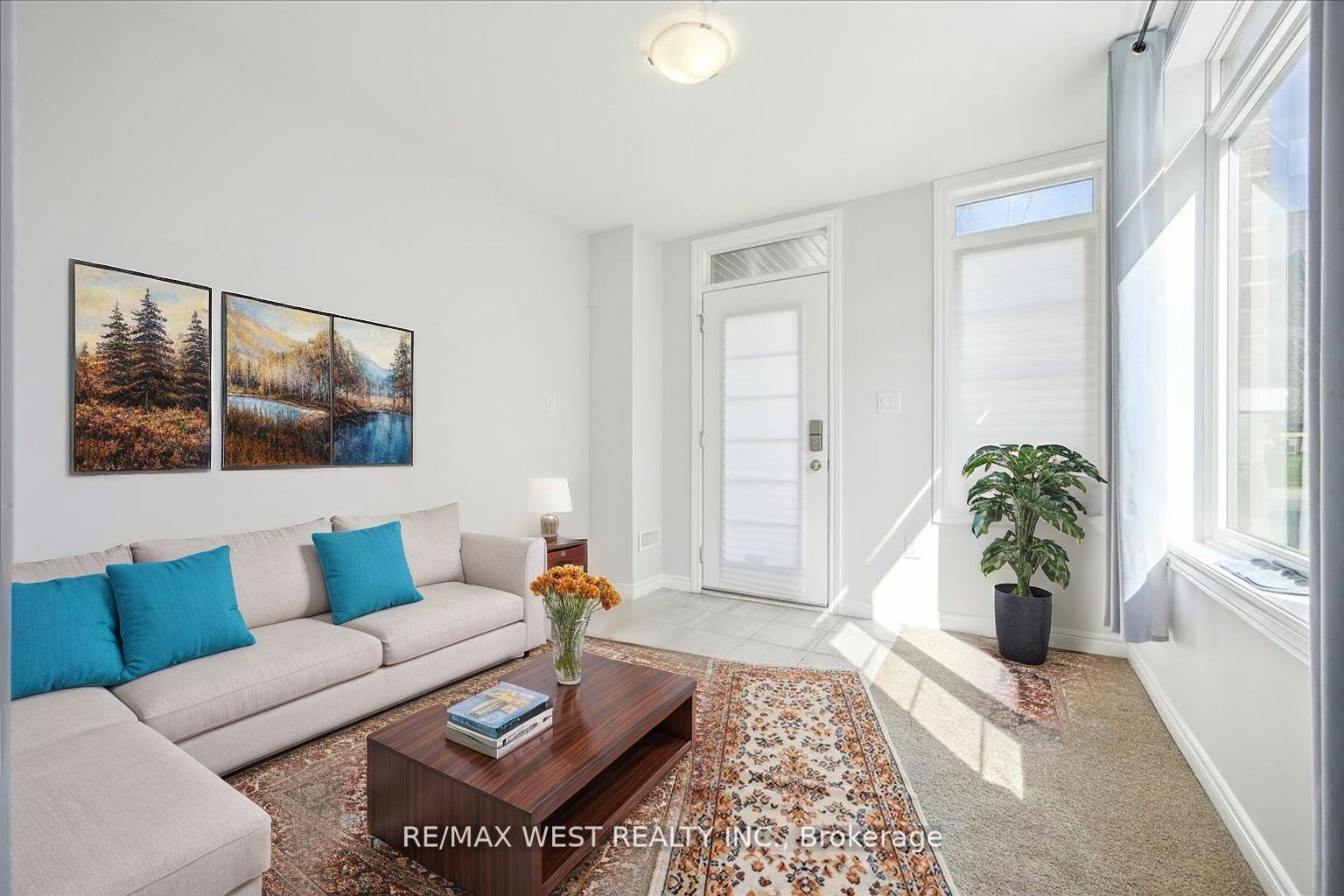 Photo 2 of Unit UNIT #65, 30 Times Square Boulevard, Hamilton, Stoney Creek Mountain — HOMEH