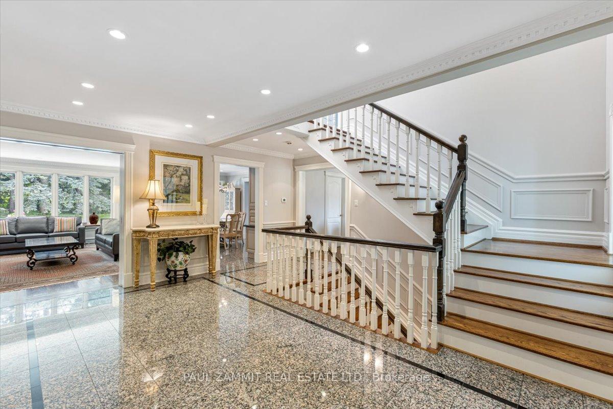 Photo 3 of 28 Thornlea Road, Markham, Thornhill — HOMEH