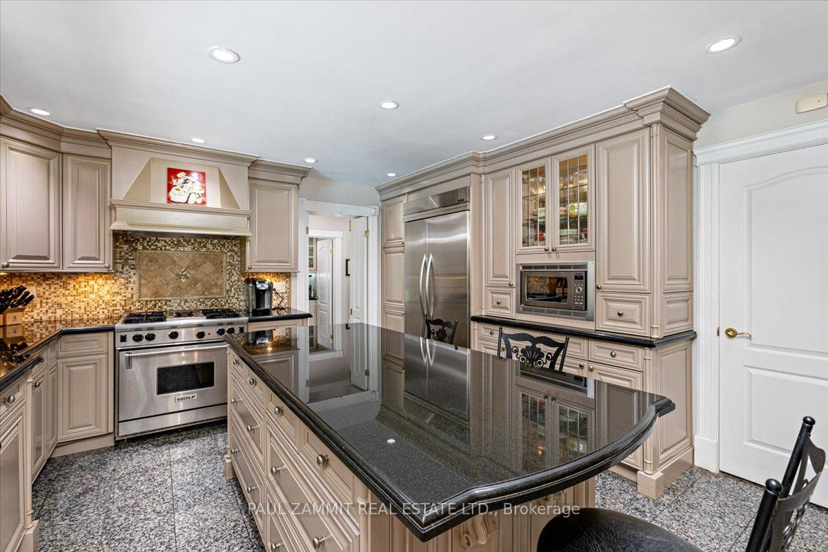 Photo 11 of 28 Thornlea Road, Markham, Thornhill — HOMEH