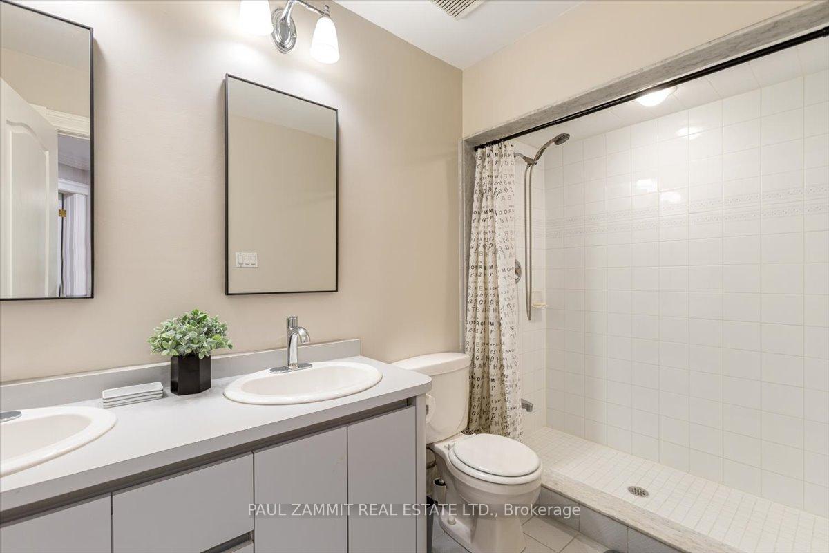 Photo 25 of 28 Thornlea Road, Markham, Thornhill — HOMEH