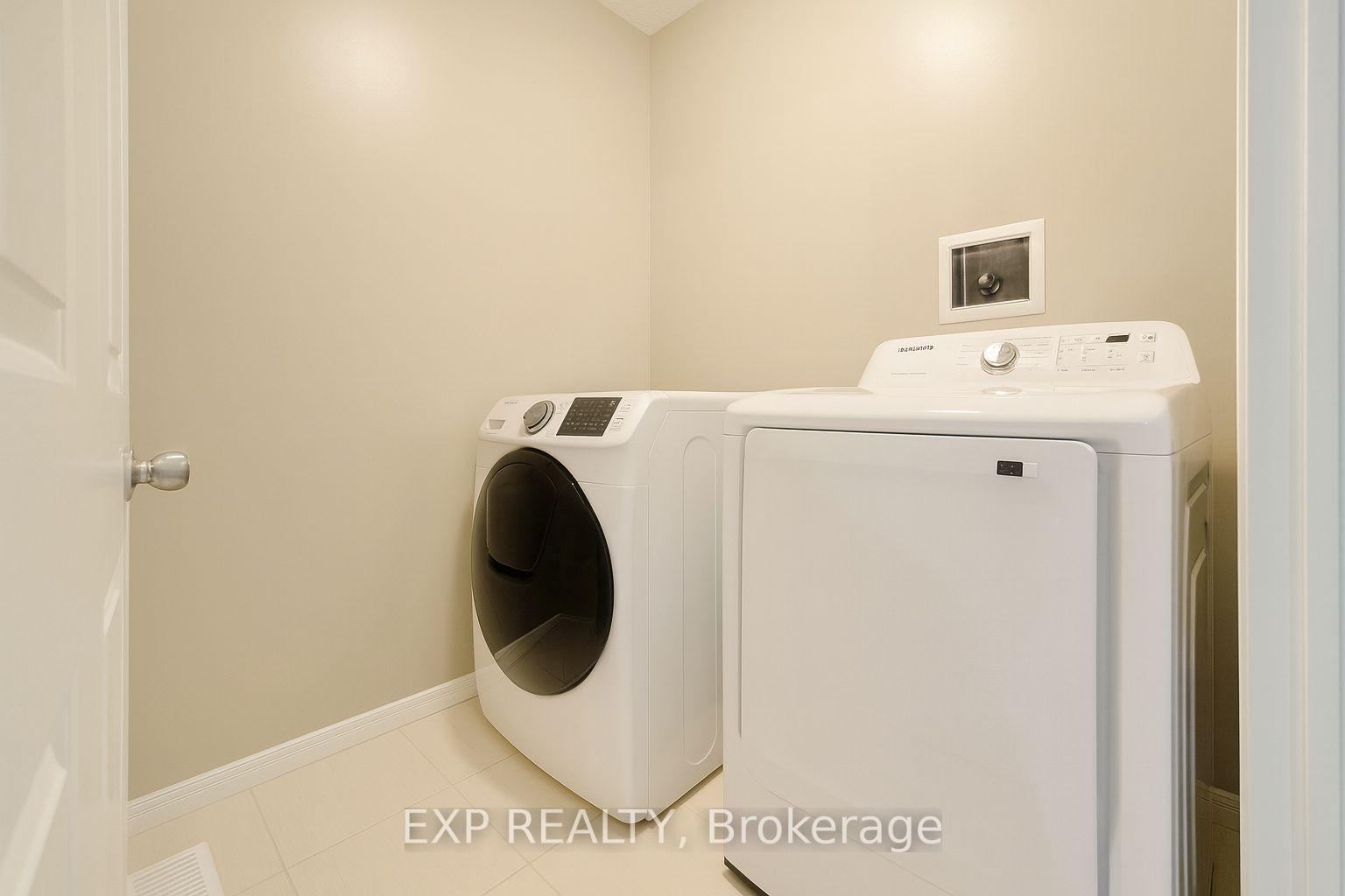 Photo 19 of 335 Nonius Street, Ottawa, Kanata - Emerald Meadows/Trailwest — HOMEH